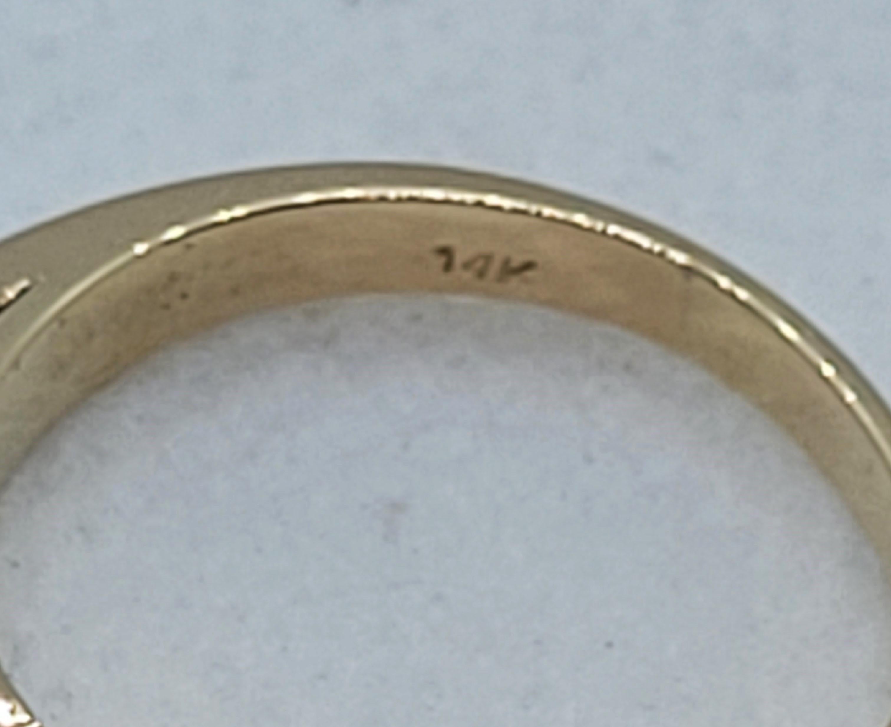 Bague en or jaune 14kt Rubis Diamant, Appx. .30cttw Diamants, .65cttw Rubis, 8 sz en vente 1