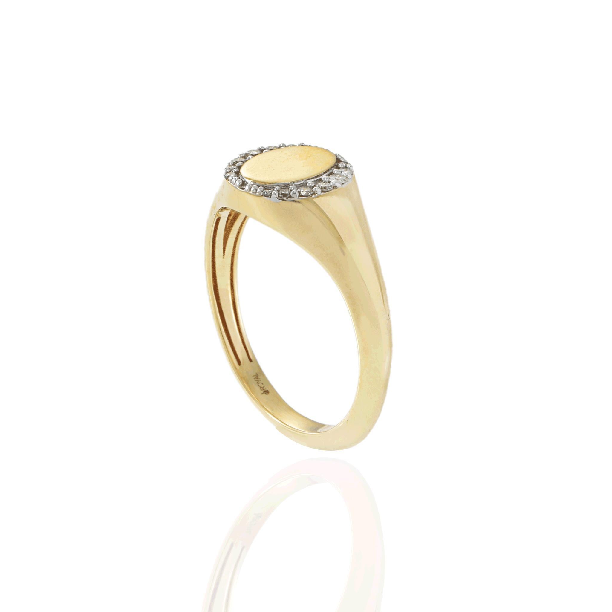 Taille ronde Bague signet en or jaune 14 carats et diamants en vente