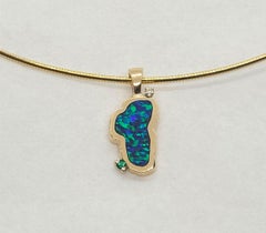 14kt Yellow Gold Simulated Opal Diamond Green Stone Pendant, 3.2 Gr, Freeform