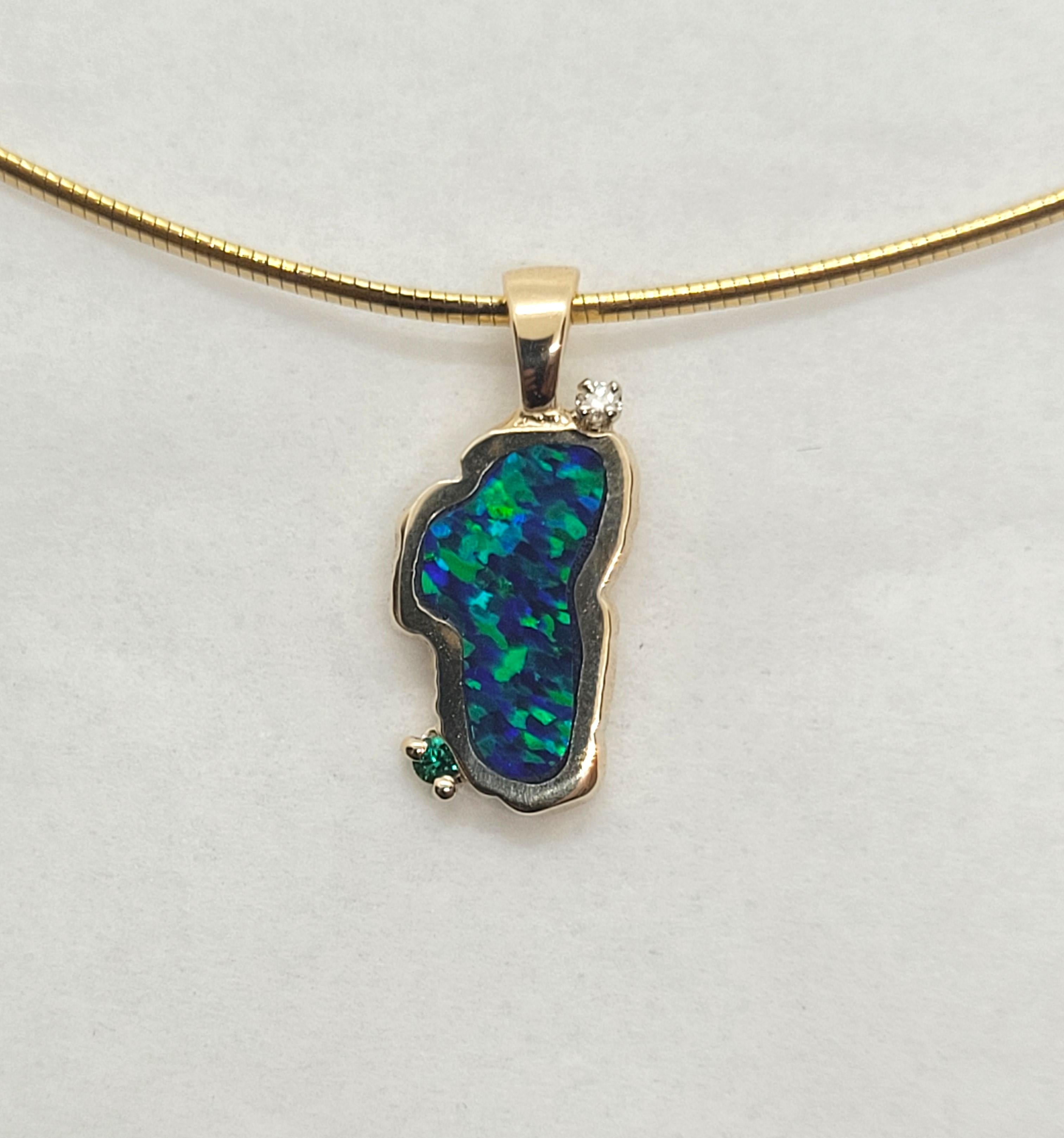 Modern 14kt Yellow Gold Simulated Opal Diamond Green Stone Pendant, 3.2 Gr For Sale