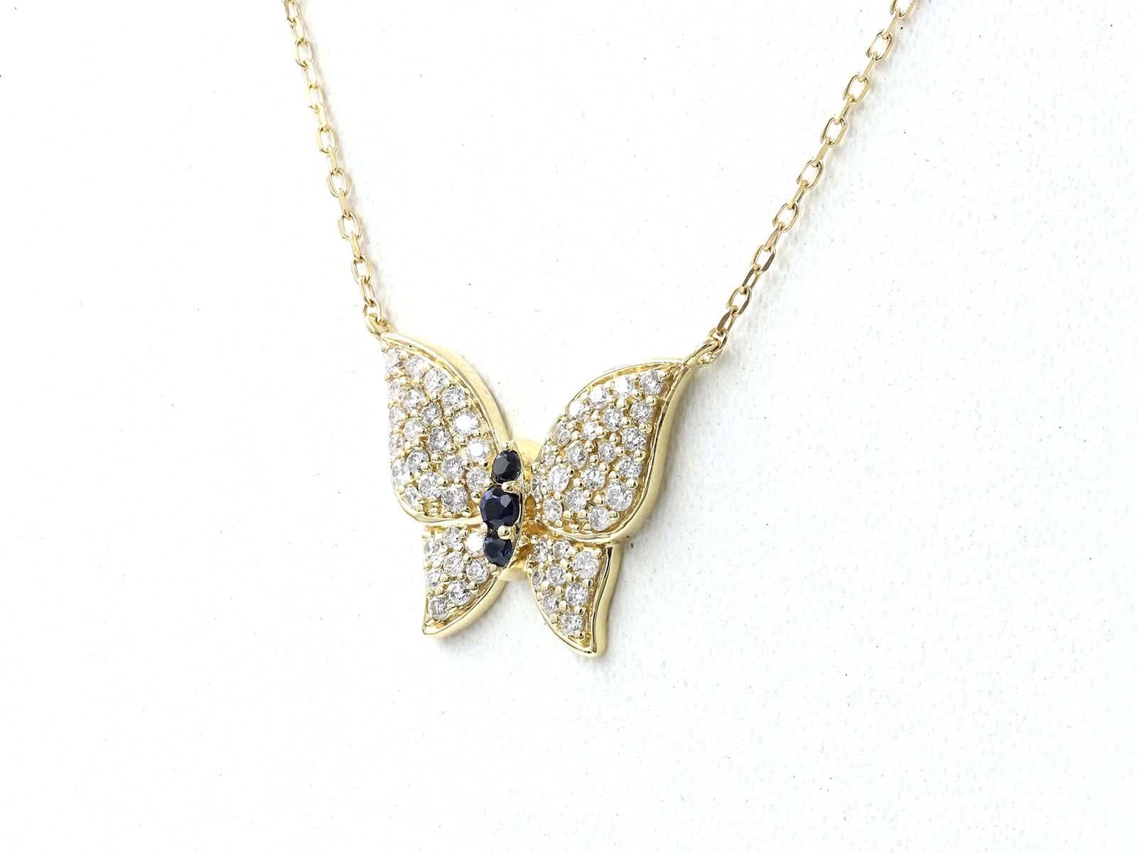 Taille brillant Collier papillon en or jaune 14KT, saphir bleu et diamant blanc en vente