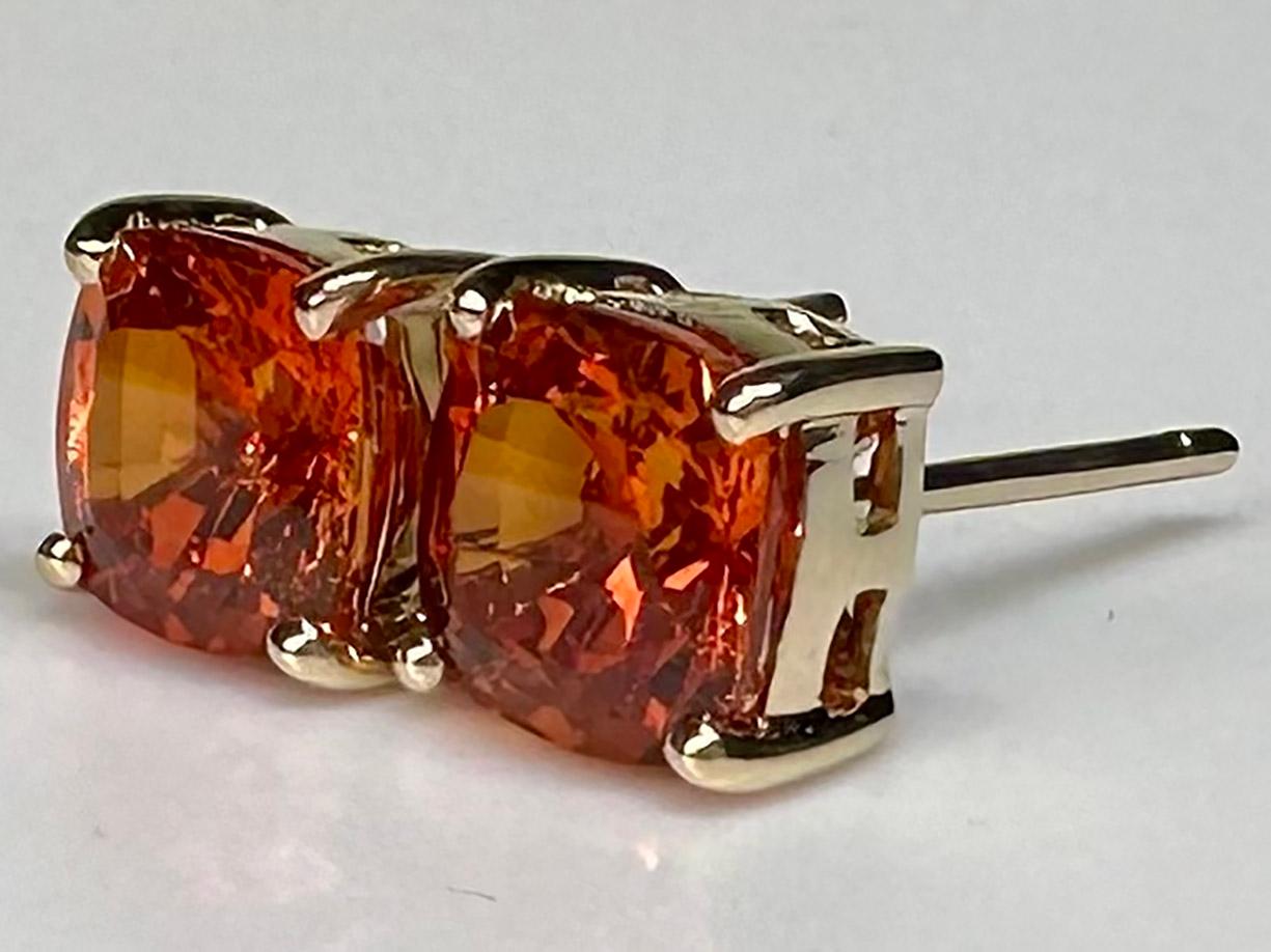 Modern 14kt Yellow Gold Stud Earrings with Orange Sapphires For Sale
