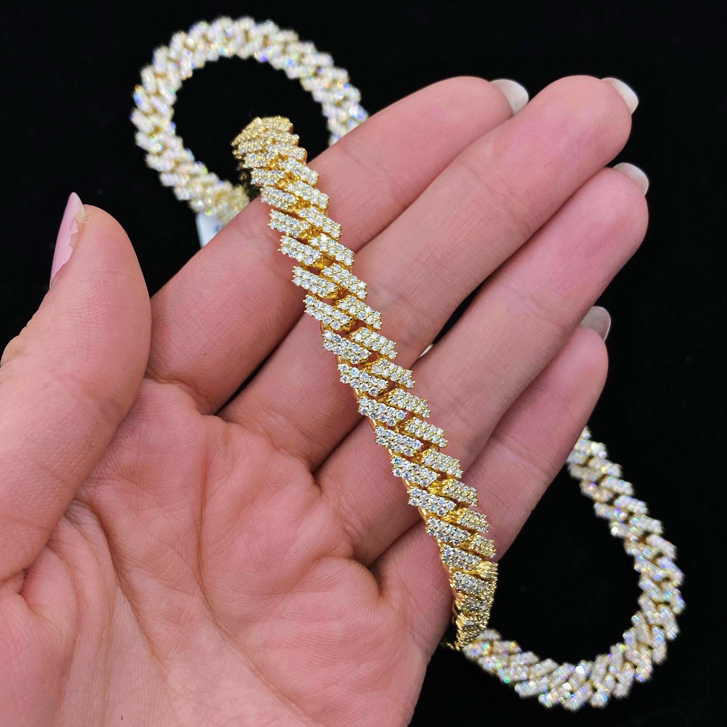 14kt Yellow Gold Thin Cuban Link Chain with 16.10ct Diamonds In Excellent Condition For Sale In New York, NY