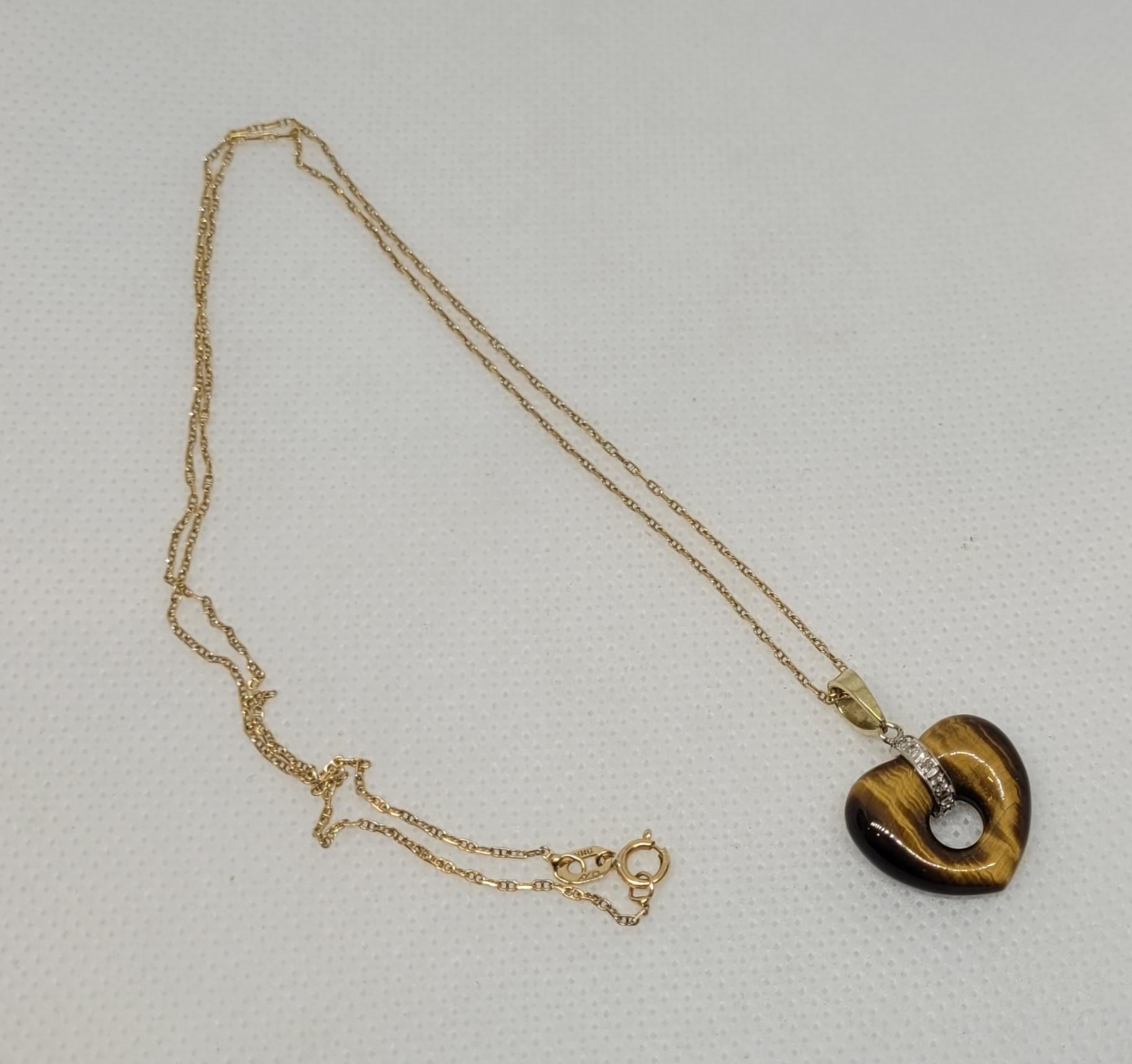 Cœur de tigre en or jaune 14 carats avec diamants, or bicolore, 5 diamants ronds Bon état - En vente à San Diego, CA