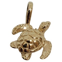 14kt Yellow Gold Turtle Pendant, Wyland Designer, Stamped, 11mm x 11mm, 1 gram