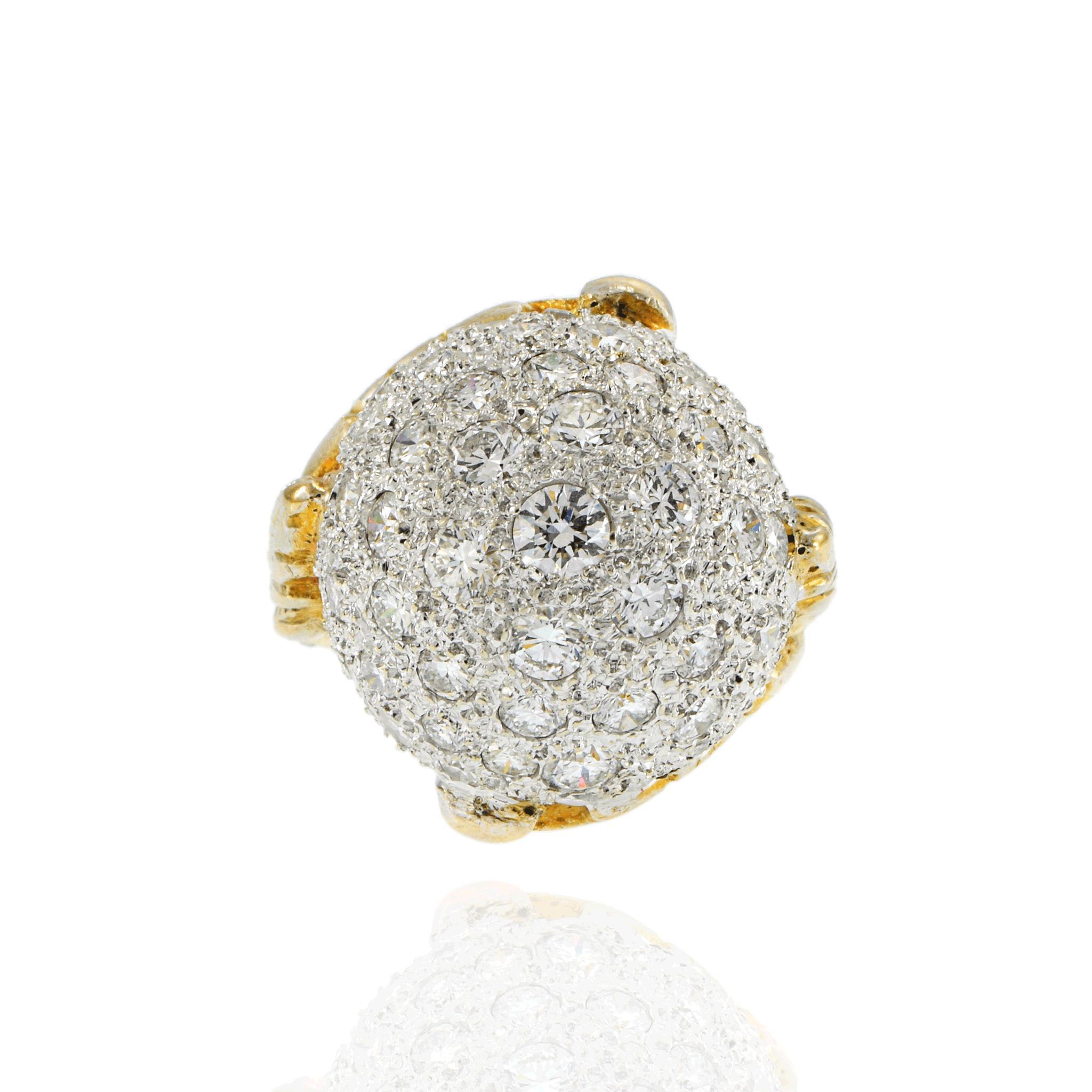 Rétro Anello con cupola di diamanti vintage in oro giallo 14KT in vendita