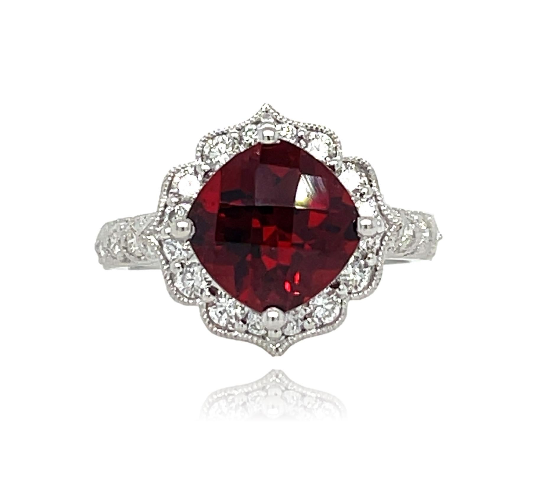 14KW Gold Cushion Checkerboard Garnet and Diamond Ring In New Condition For Sale In New York, NY