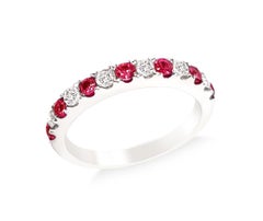 14KW Sapphire and Diamond Band - 0.38ct Sapphire, 4pt/2.1mm, 0.26ct Diamond