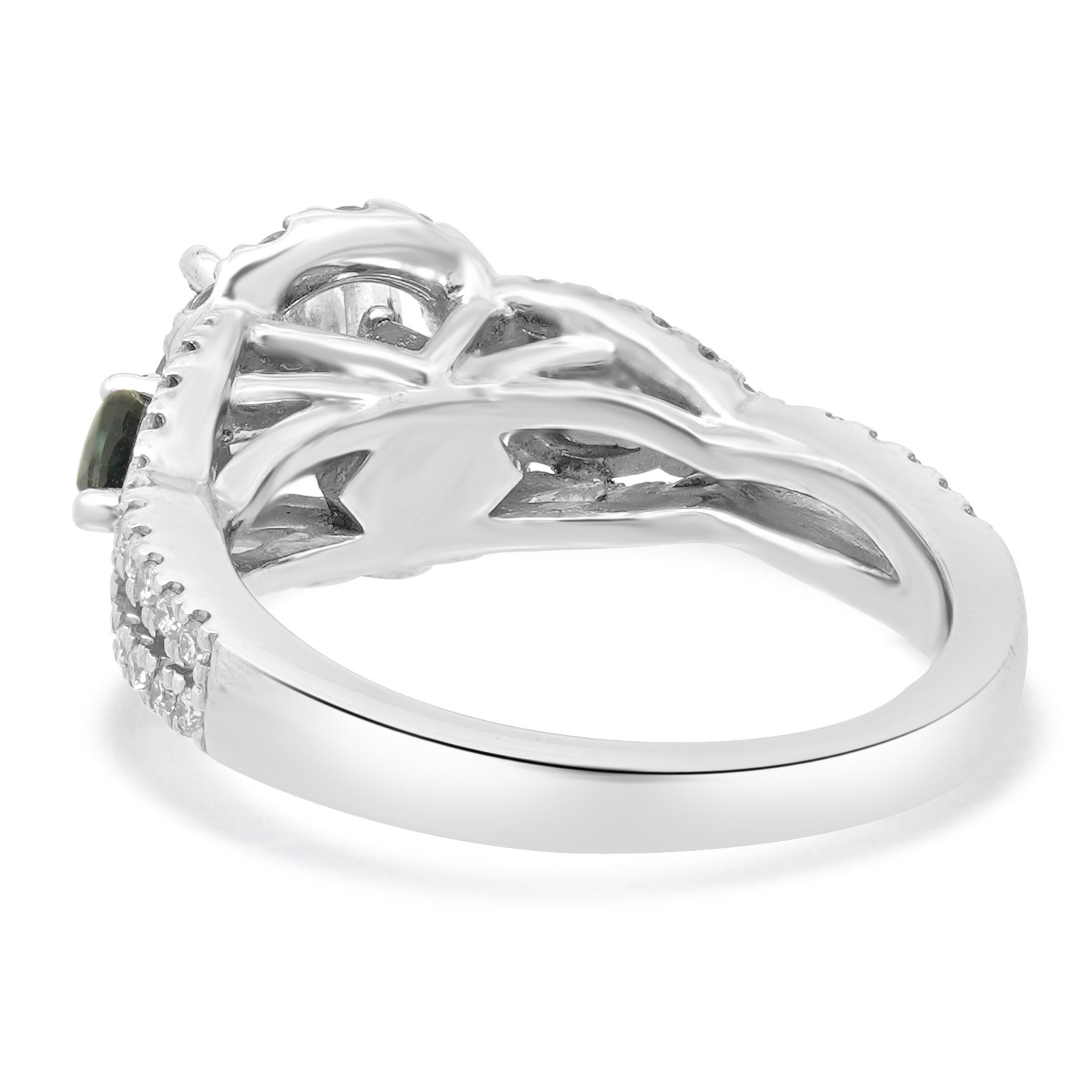 Taglio rotondo Anello di fidanzamento aureolato con diamanti e zaffiri di Vera Wang da 14 carati in vendita