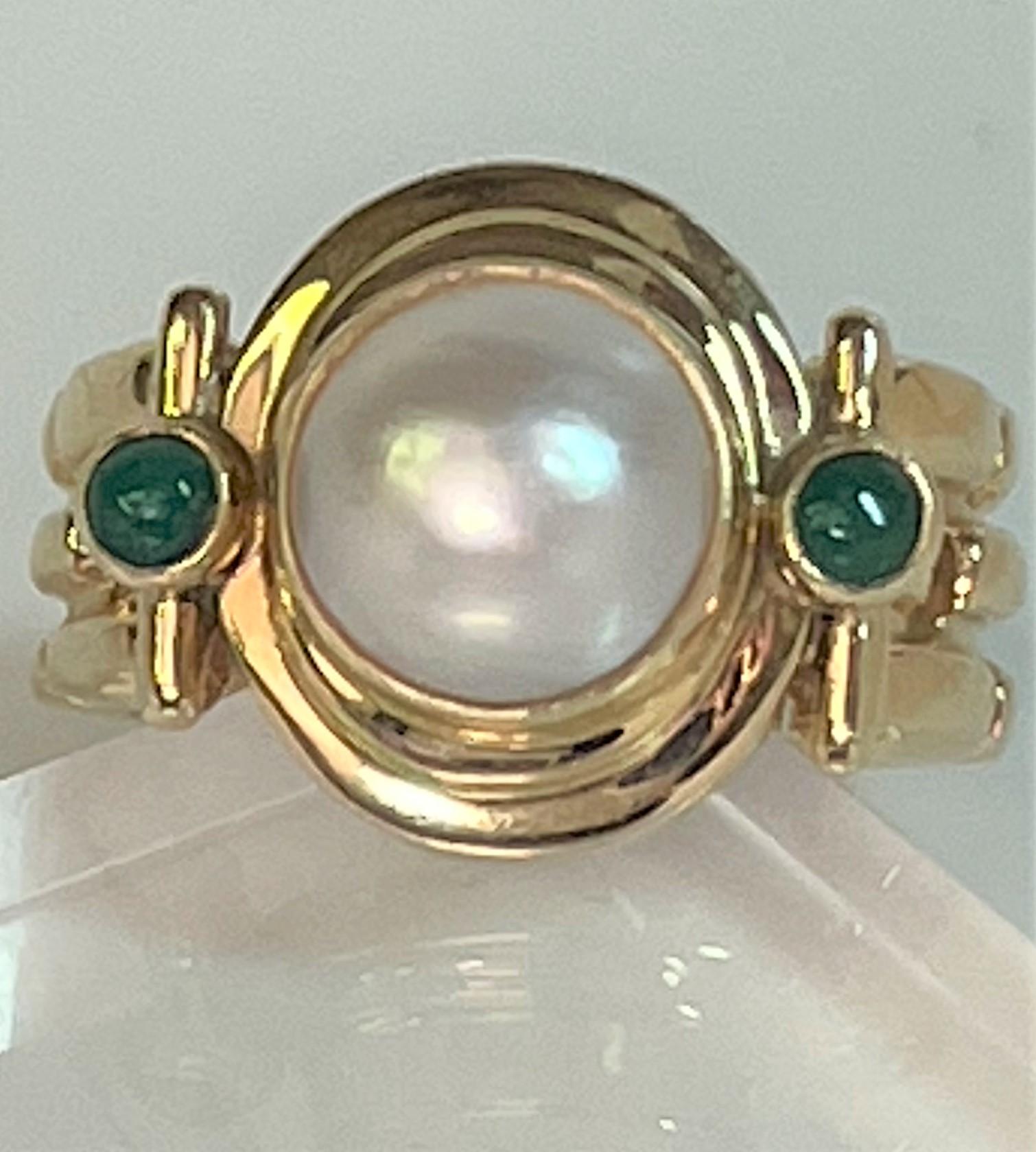14KY Mabe Perlen- und Smaragd-Ring (Cabochon) im Angebot