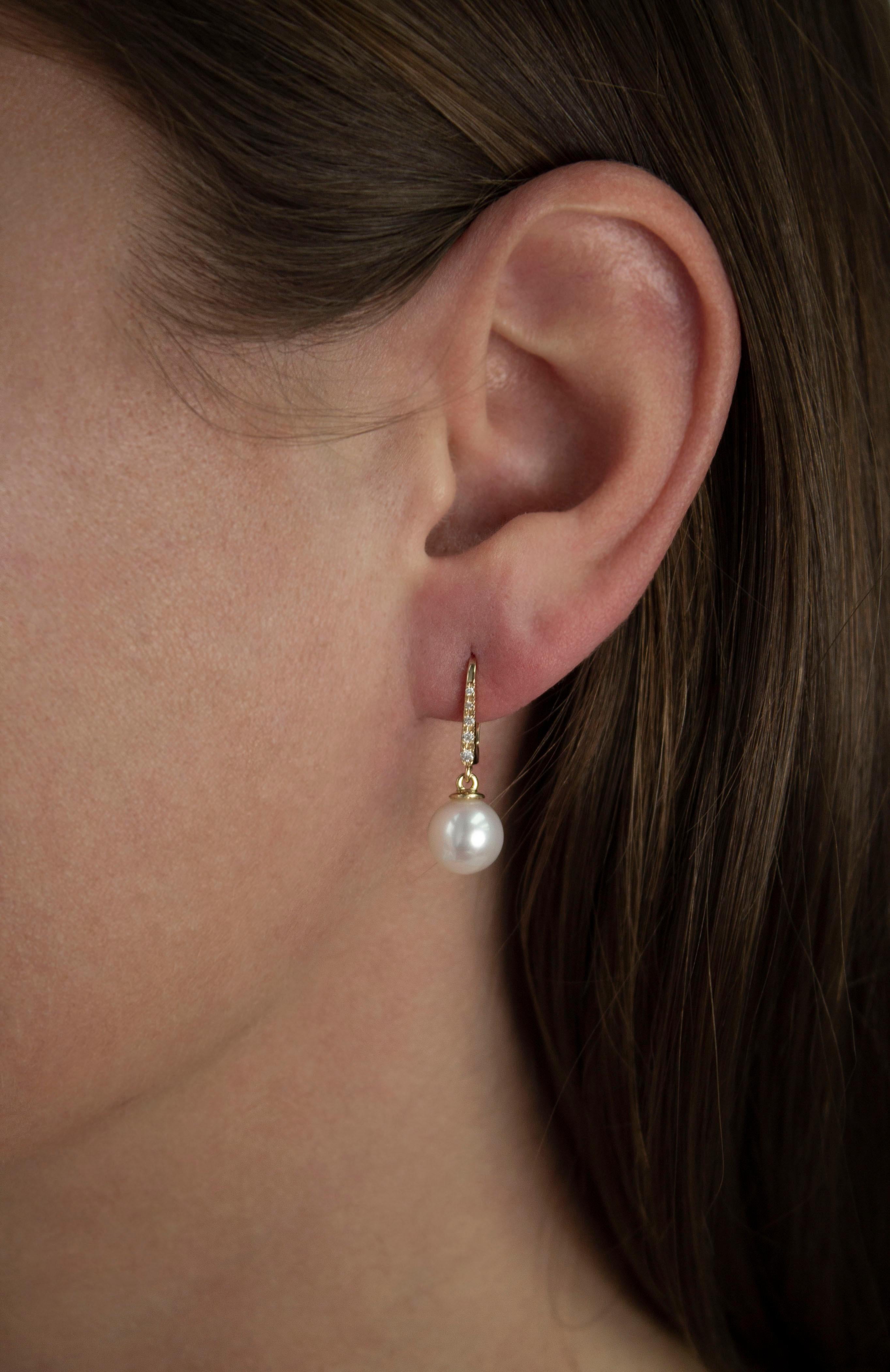 Freshwater White Pearl Earrings with 14K Yellow Gold and .08ctw Diamond In New Condition In New York, NY