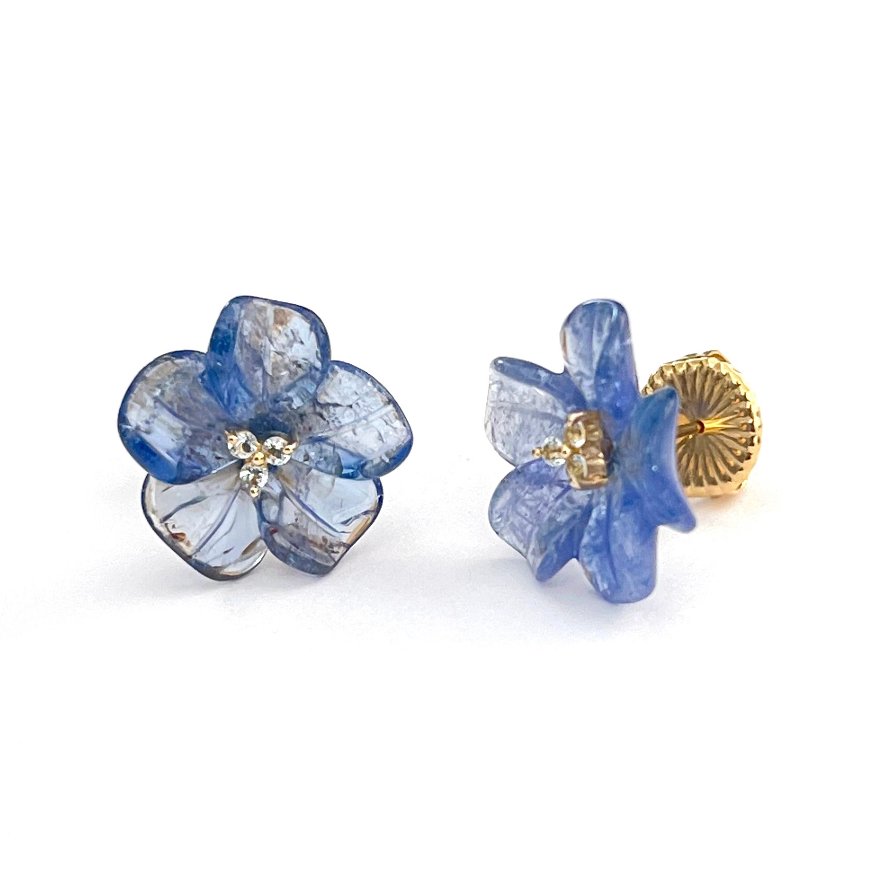 14k Gelbgold Elegante 14mm geschnitzte Tansanit Blume Ohrringe

Diese Ohrringe verfügen über 2 Stück 18mm Tansanit Hand in schöne dreidimensionale Blume geschnitzt, mit runden himmelblauen Topas geschmückt, Handset in 14k Gelbgold. Gerade Stange mit