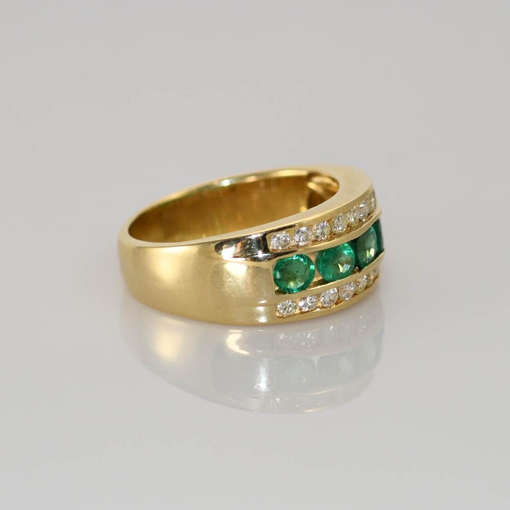 14k yellow gold emerald and diamond ring