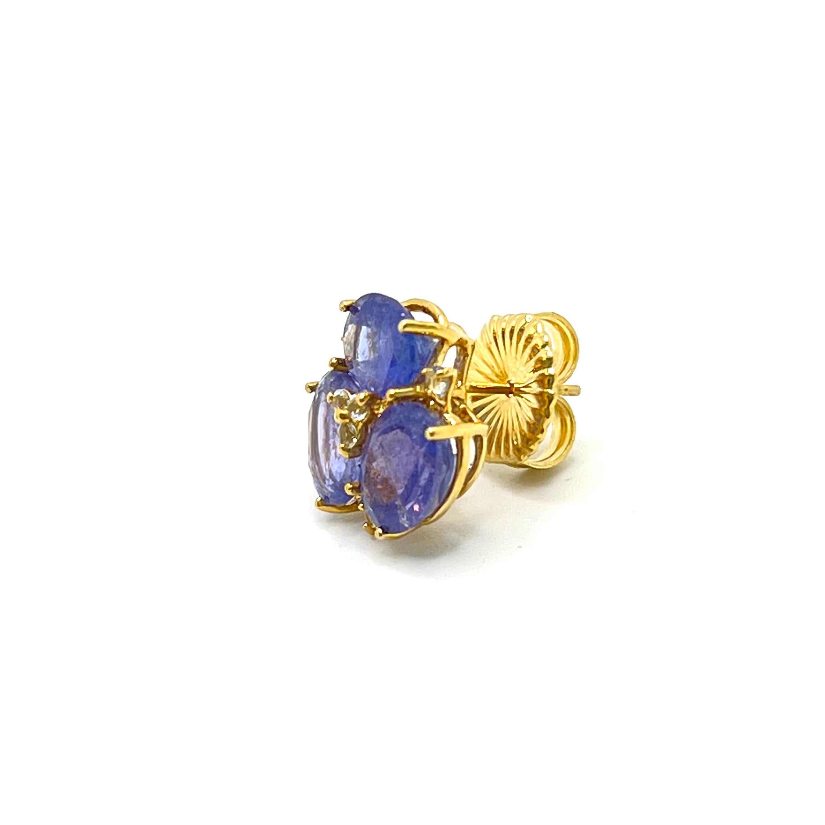 14k Gelbgold Dreifache ovale Tansanit-Ohrstecker im Angebot 1