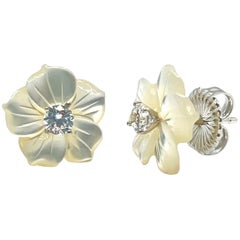 14 mm geschnitzte Perlmutt-Blumen-Vermeil-Ohrringe