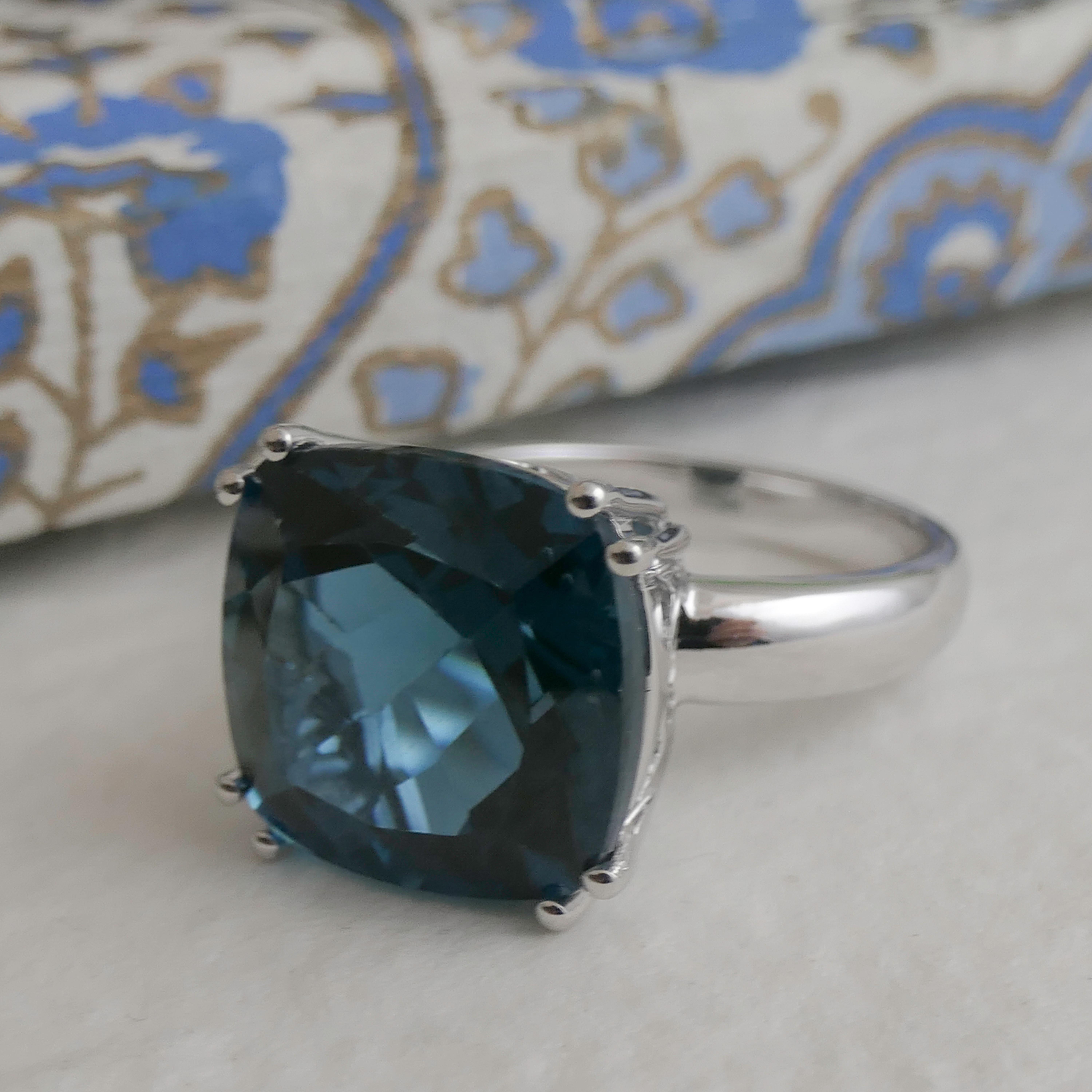 14mm London Blue Topaz Sterling Silver Cocktail Statement Ring For Sale 2