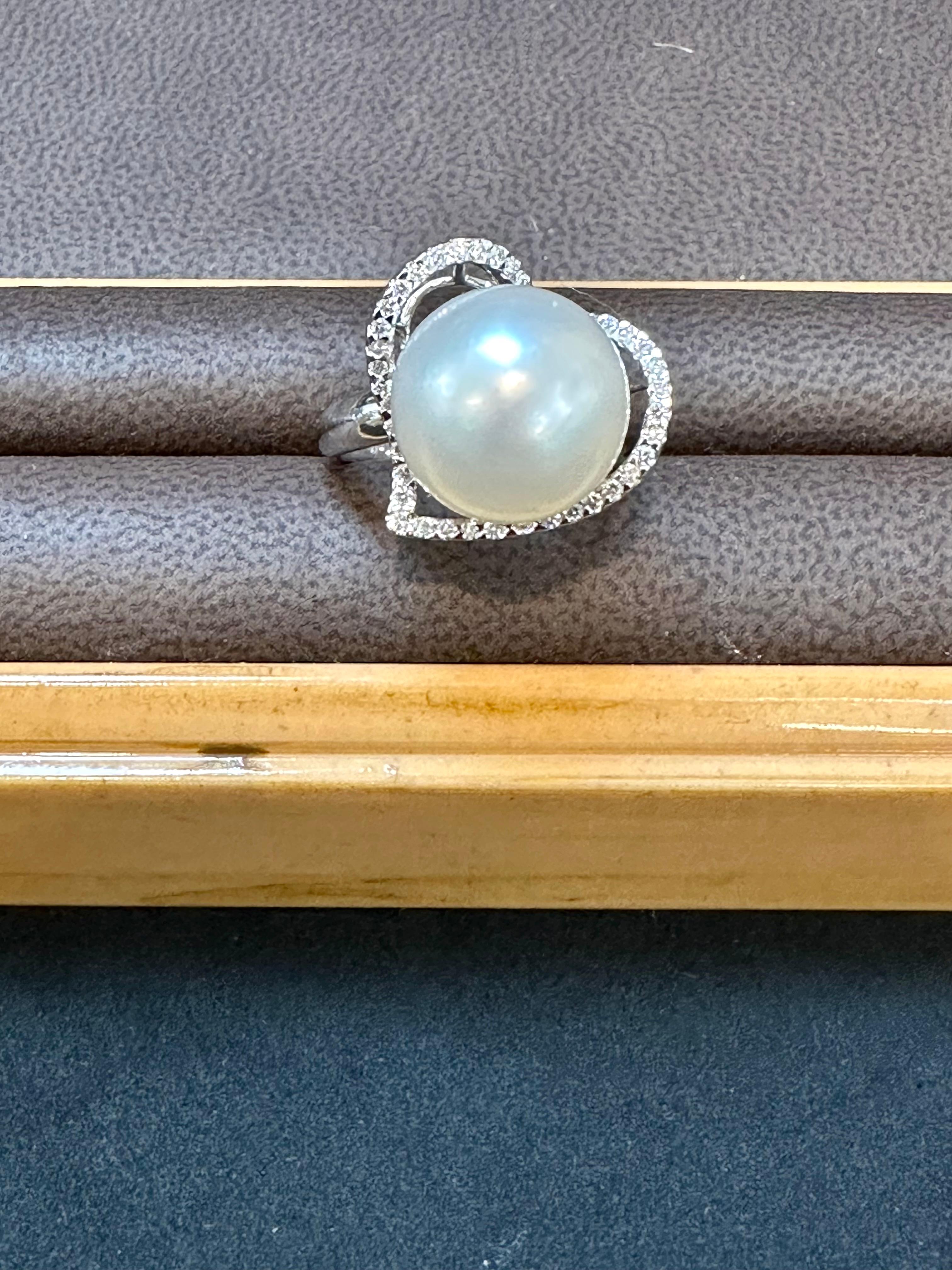 14MM Round White South Sea Pearl & Diamond Heart Ring , 18 K White Gold, Vintage For Sale 8