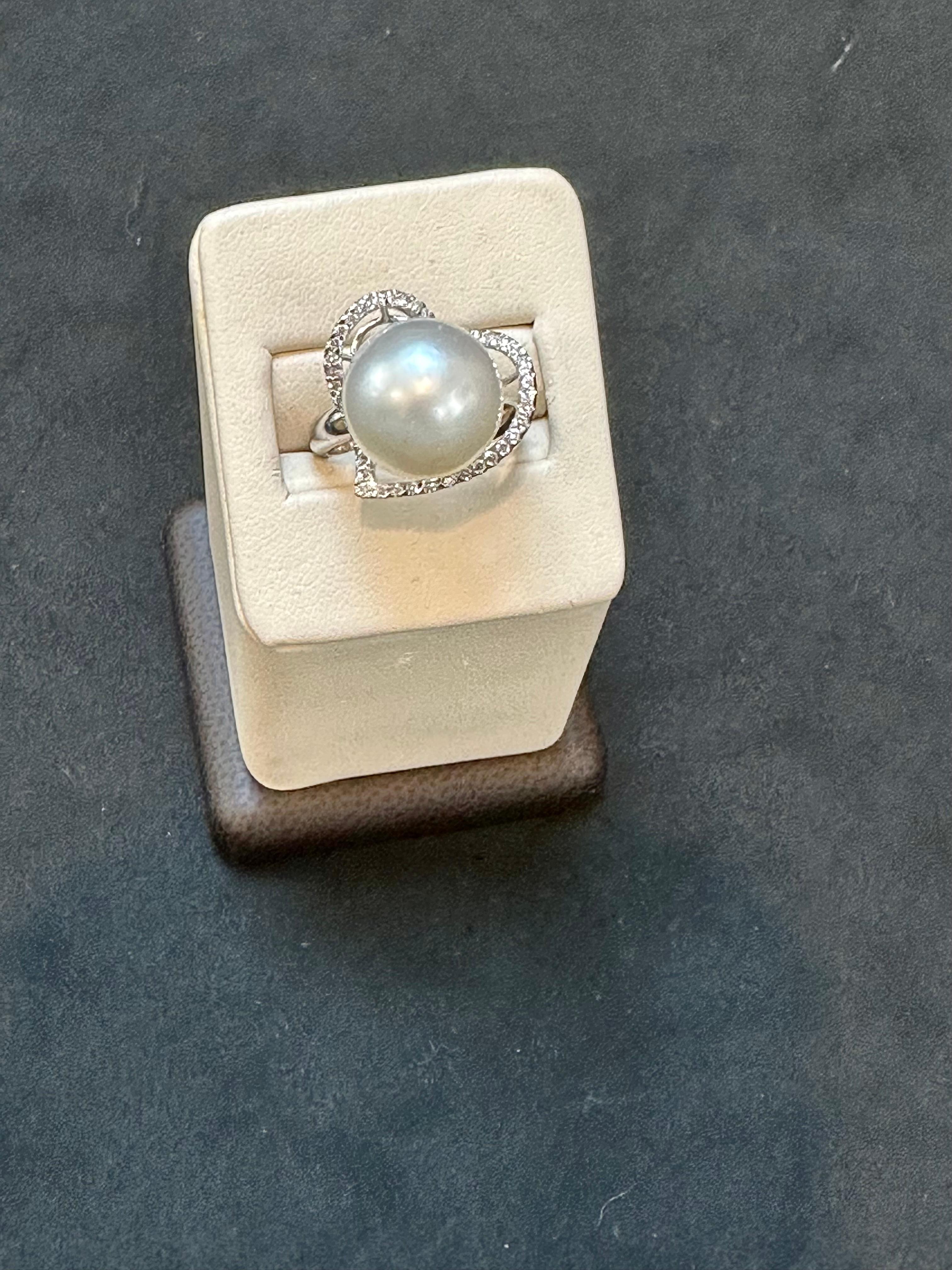 14MM Round White South Sea Pearl & Diamond Heart Ring , 18 K White Gold, Vintage For Sale 9
