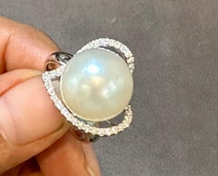 14MM Round White South Sea Pearl & Diamond Heart Ring , 18 K White Gold, Vintage