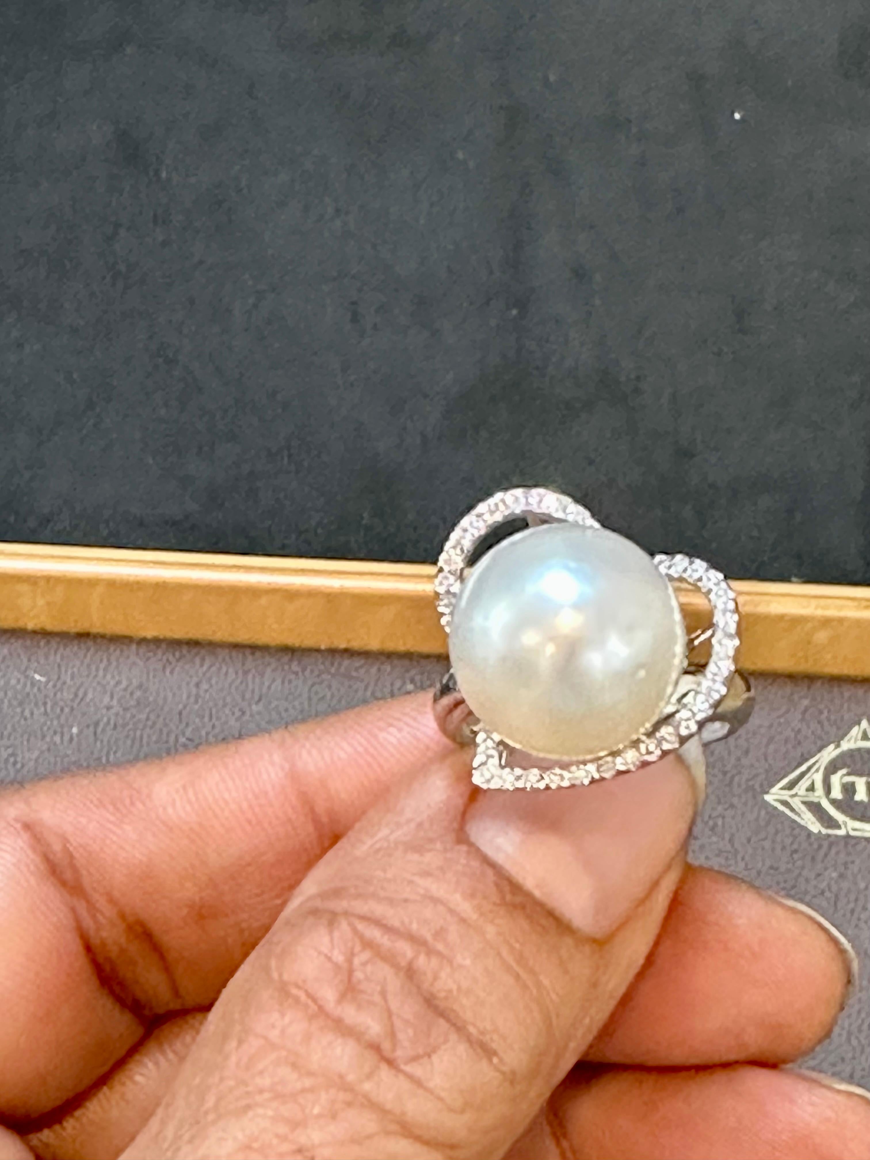 14MM Round White South Sea Pearl & Diamond Heart Ring , 18 K White Gold, Vintage For Sale 2