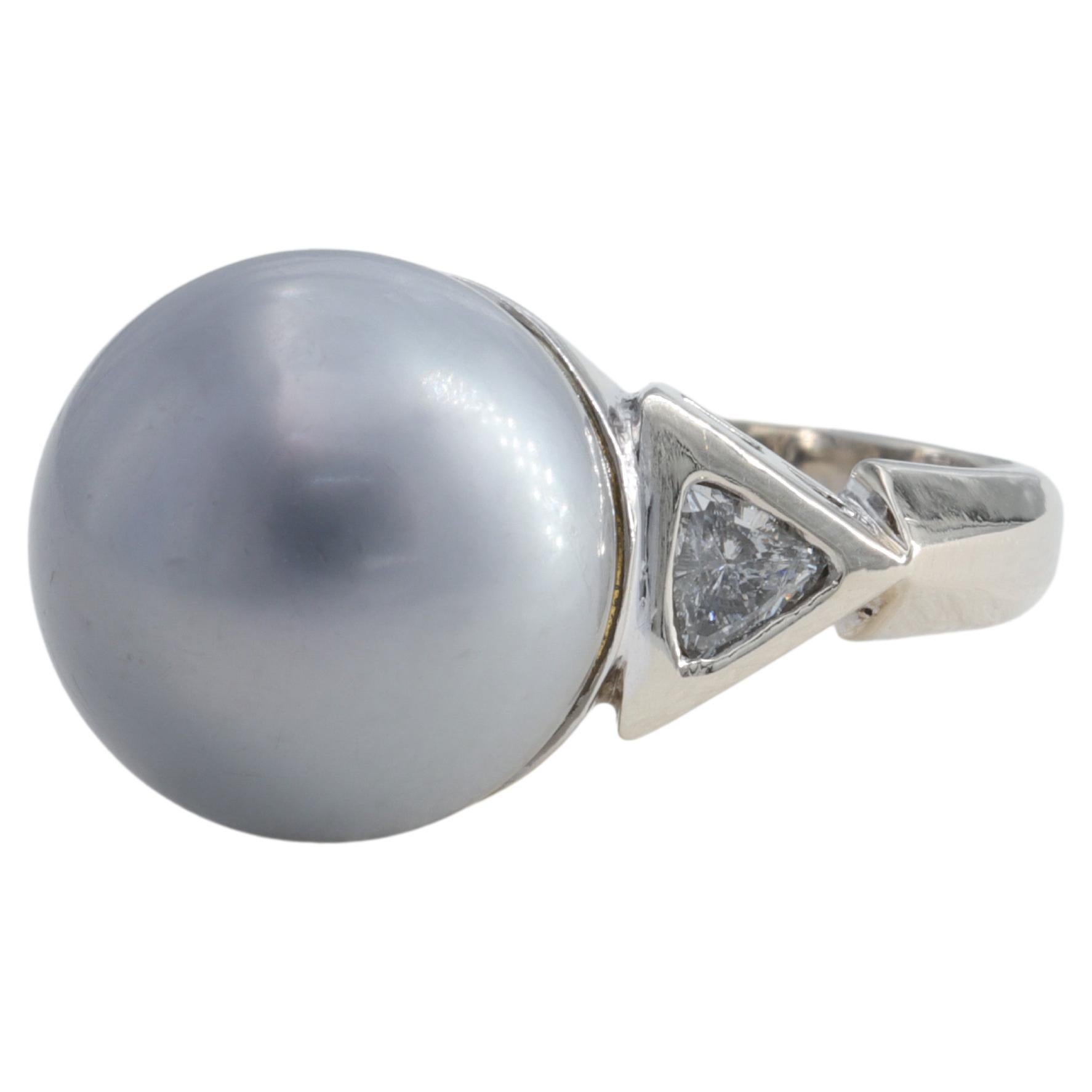 Silver Tahitian Pearl and Trillion Diamond 3 Stone Ring in White Gold For Sale