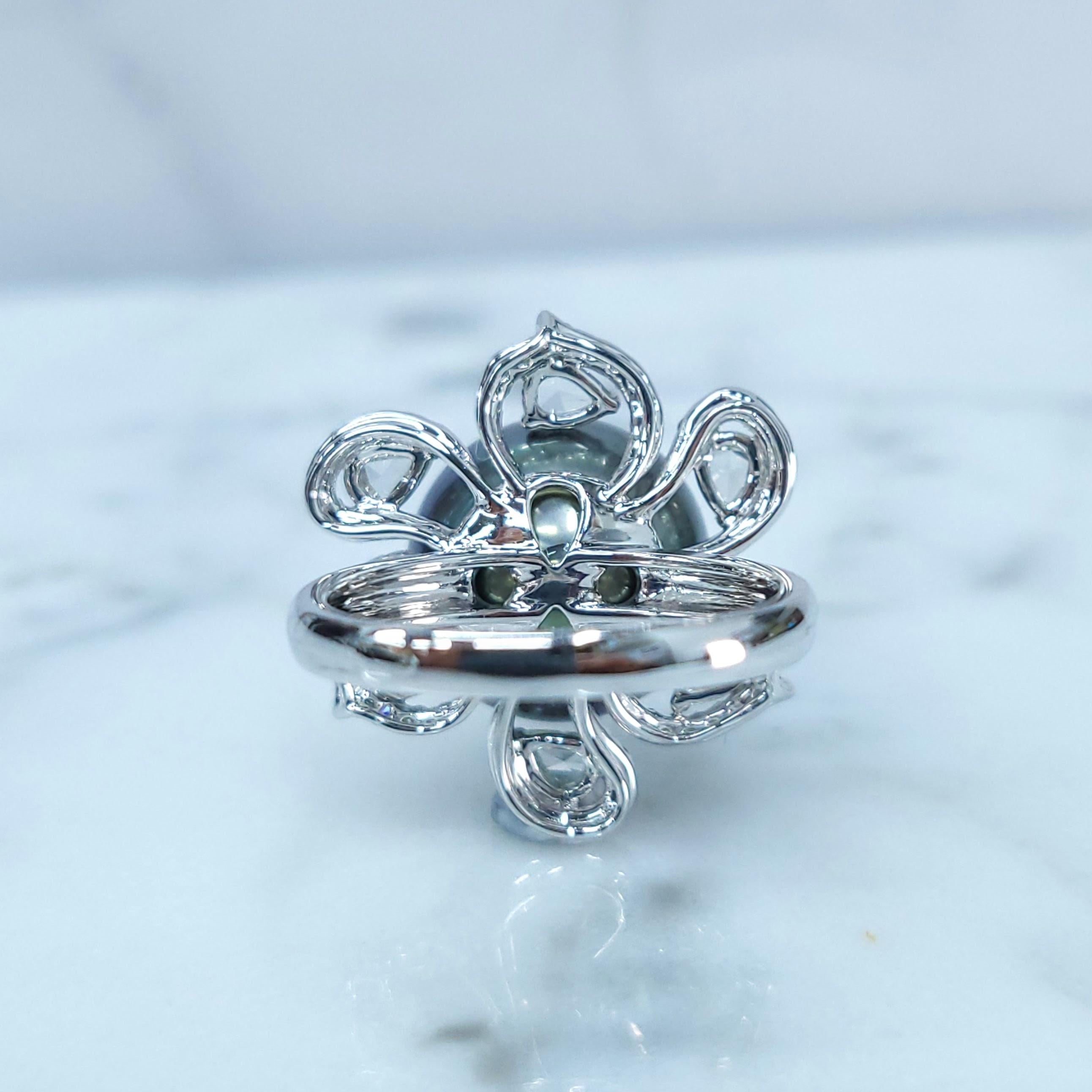 14mm Tahitian Pearl & 1.09 Carats diamond Ring in 18K White Gold In New Condition For Sale In KOWLOON, HK