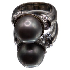 Bague en or blanc 18 carats avec perle noire des mers du Sud de Tahiti et diamants de 0,98 carat