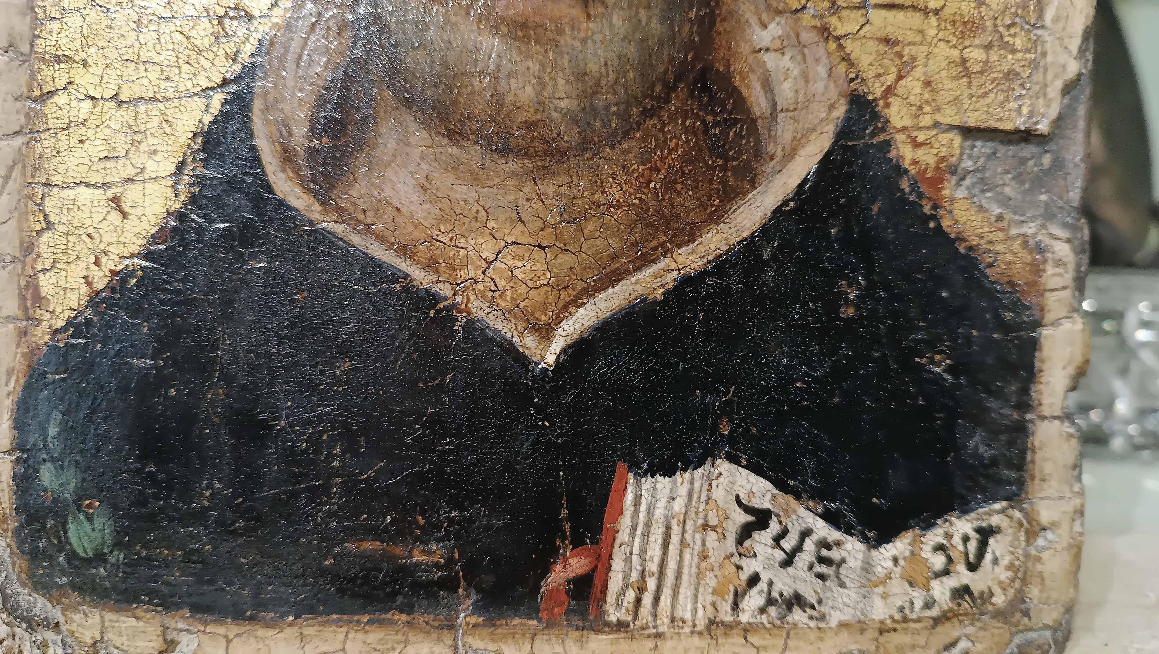 Italian 14e-15e siècle Panneau en bois avec fond d'or représentant SAINT THOMAS AQUINAS en vente