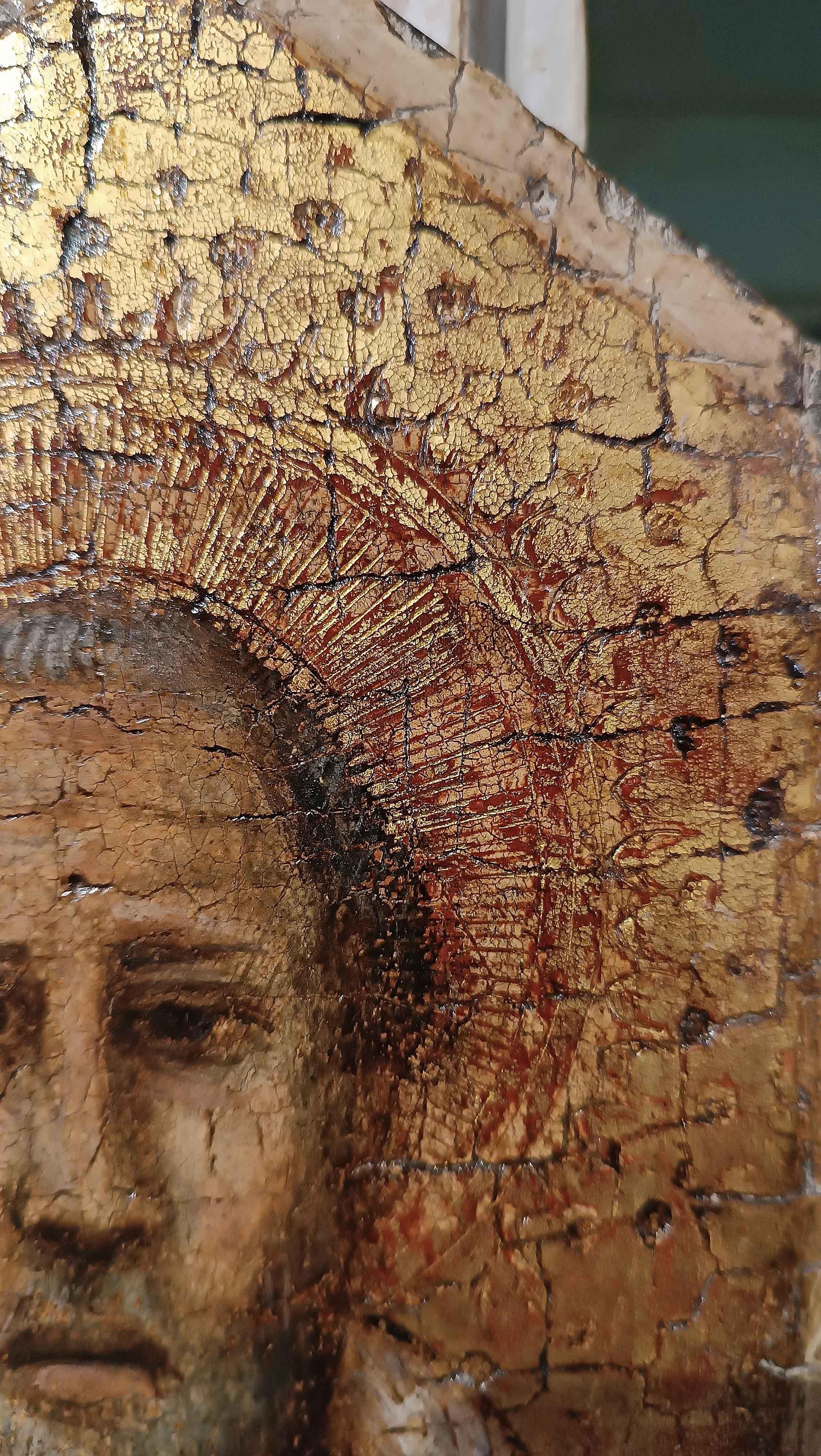Bois 14e-15e siècle Panneau en bois avec fond d'or représentant SAINT THOMAS AQUINAS en vente