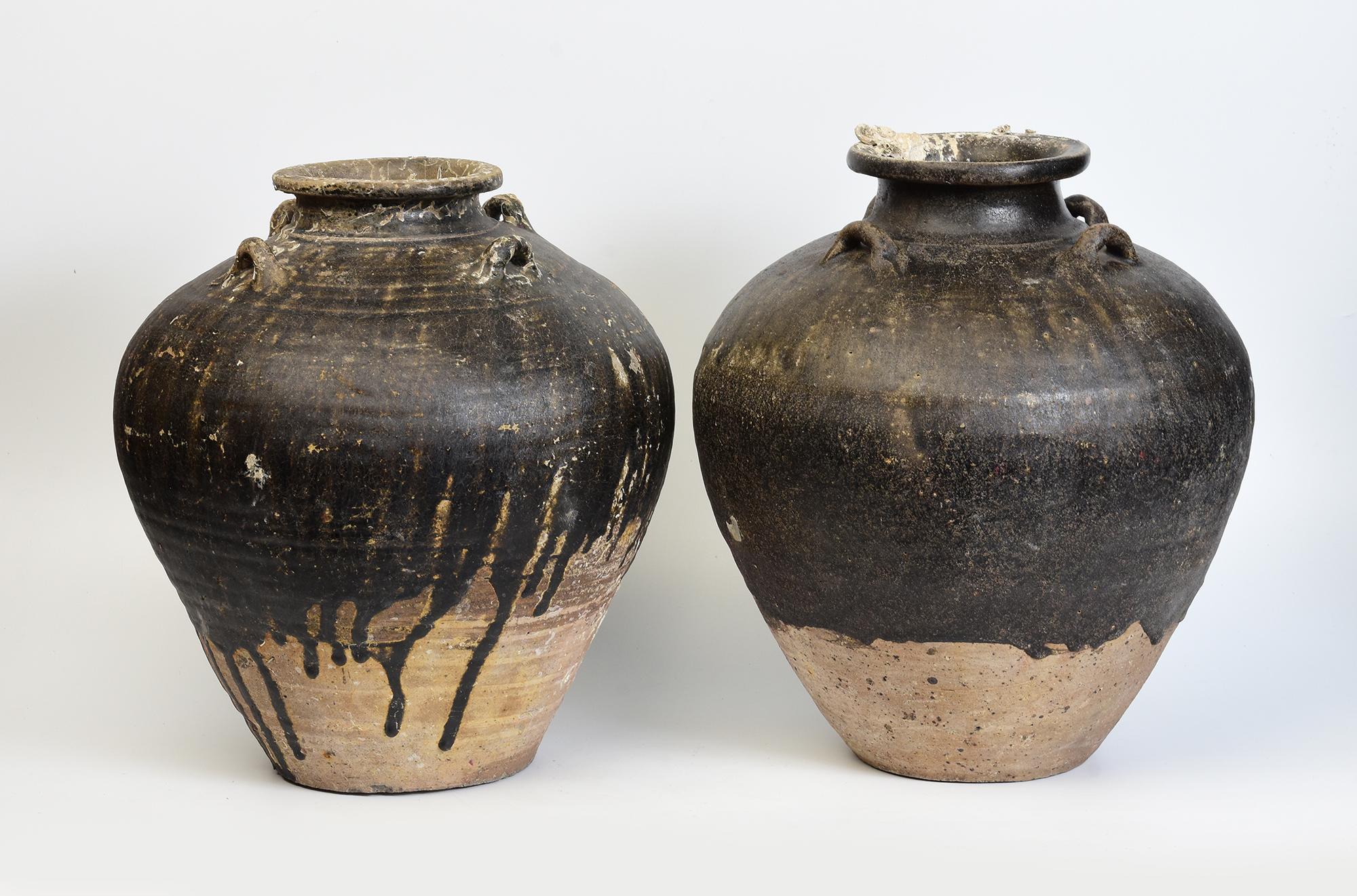 14th-16th Century, A Pair of Antique Sukhothai Pottery Brown Glazed Jars For Sale 5