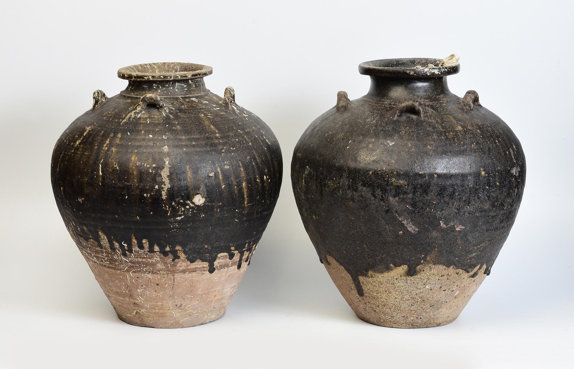 14th-16th Century, A Pair of Antique Sukhothai Pottery Brown Glazed Jars For Sale 8