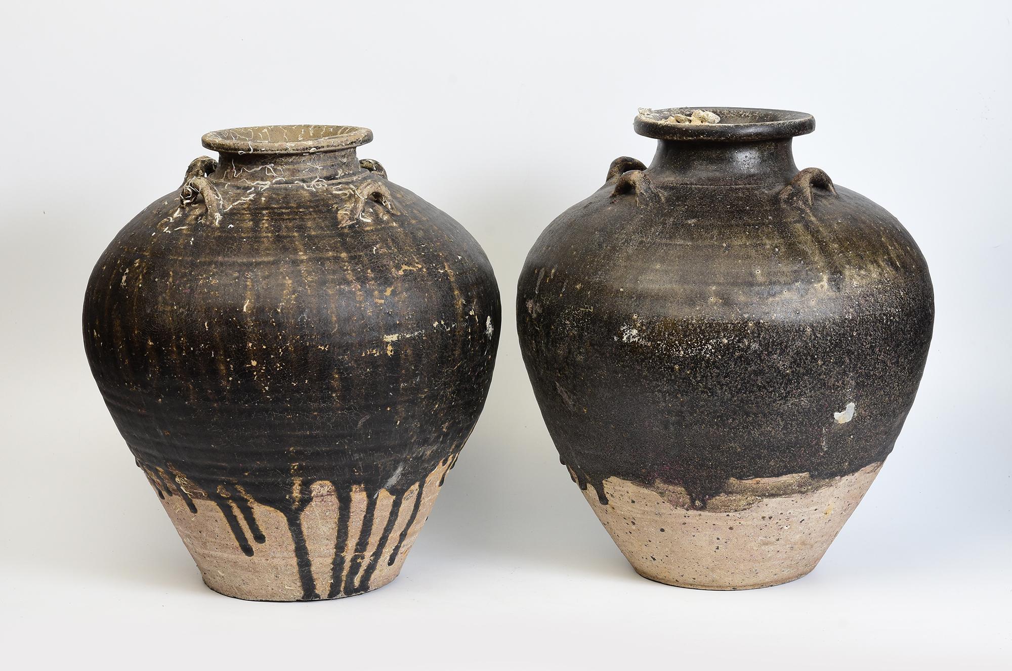 14th-16th Century, A Pair of Antique Sukhothai Pottery Brown Glazed Jars For Sale 3