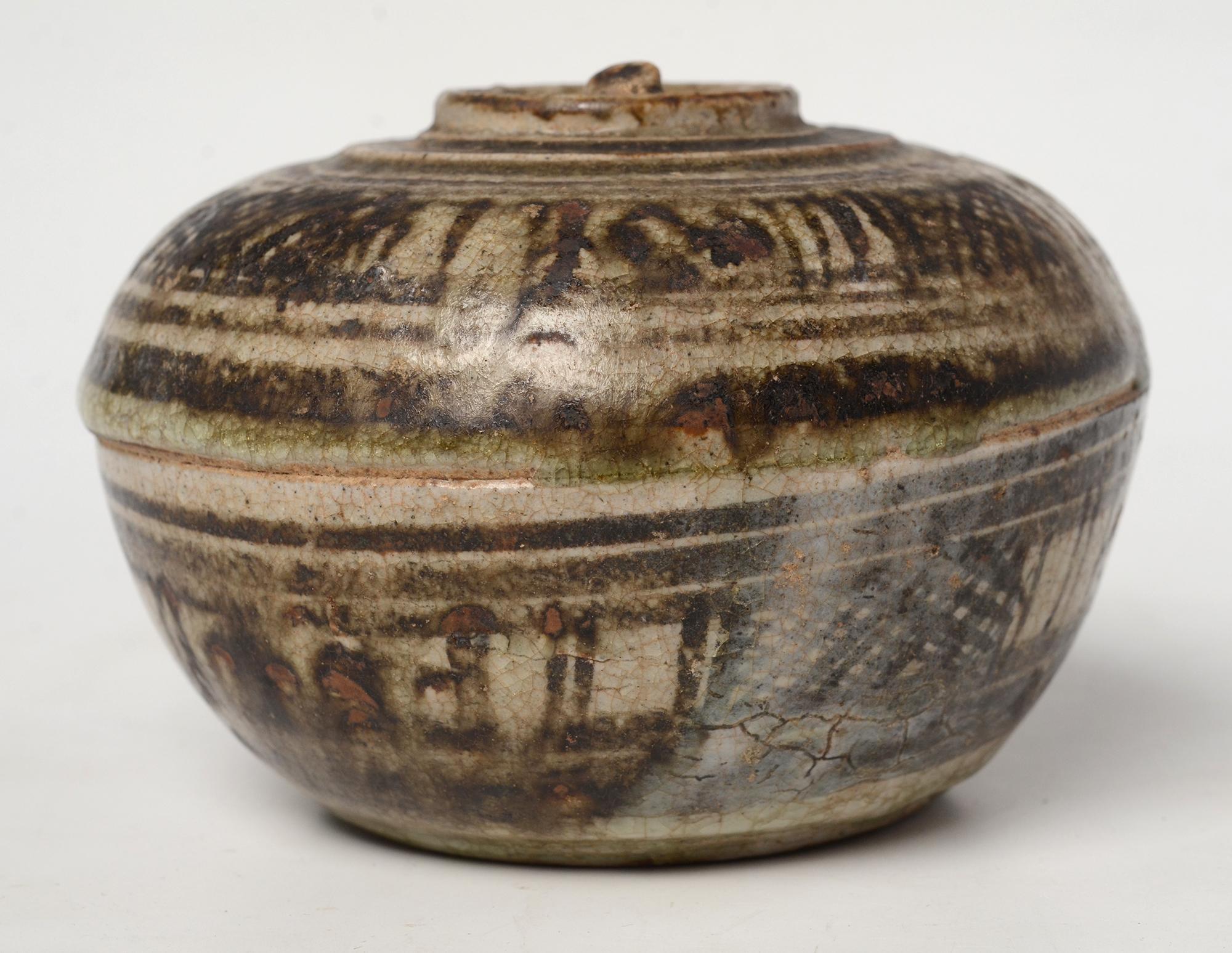 14th - 16th Century, Antique Thai Sukhothai Ceramic Covered Bowl in Fruit Shape For Sale 2