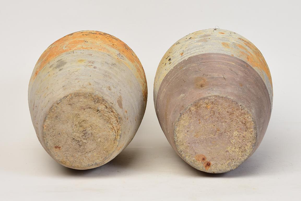 Paire de jarres anciennes en poterie de Sukhothaï du 14e-16e siècle en vente 5