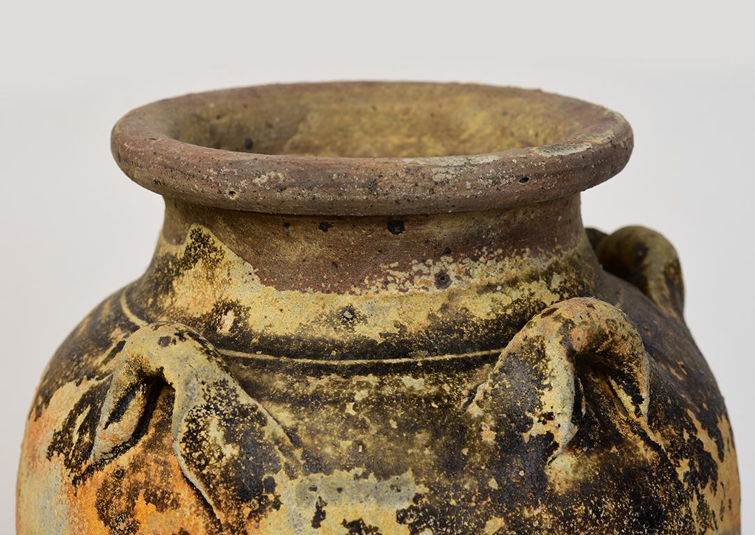 14th-16th Century, Sukhothai, A Pair of Antique Sukhothai Pottery Jars In Good Condition In Sampantawong, TH