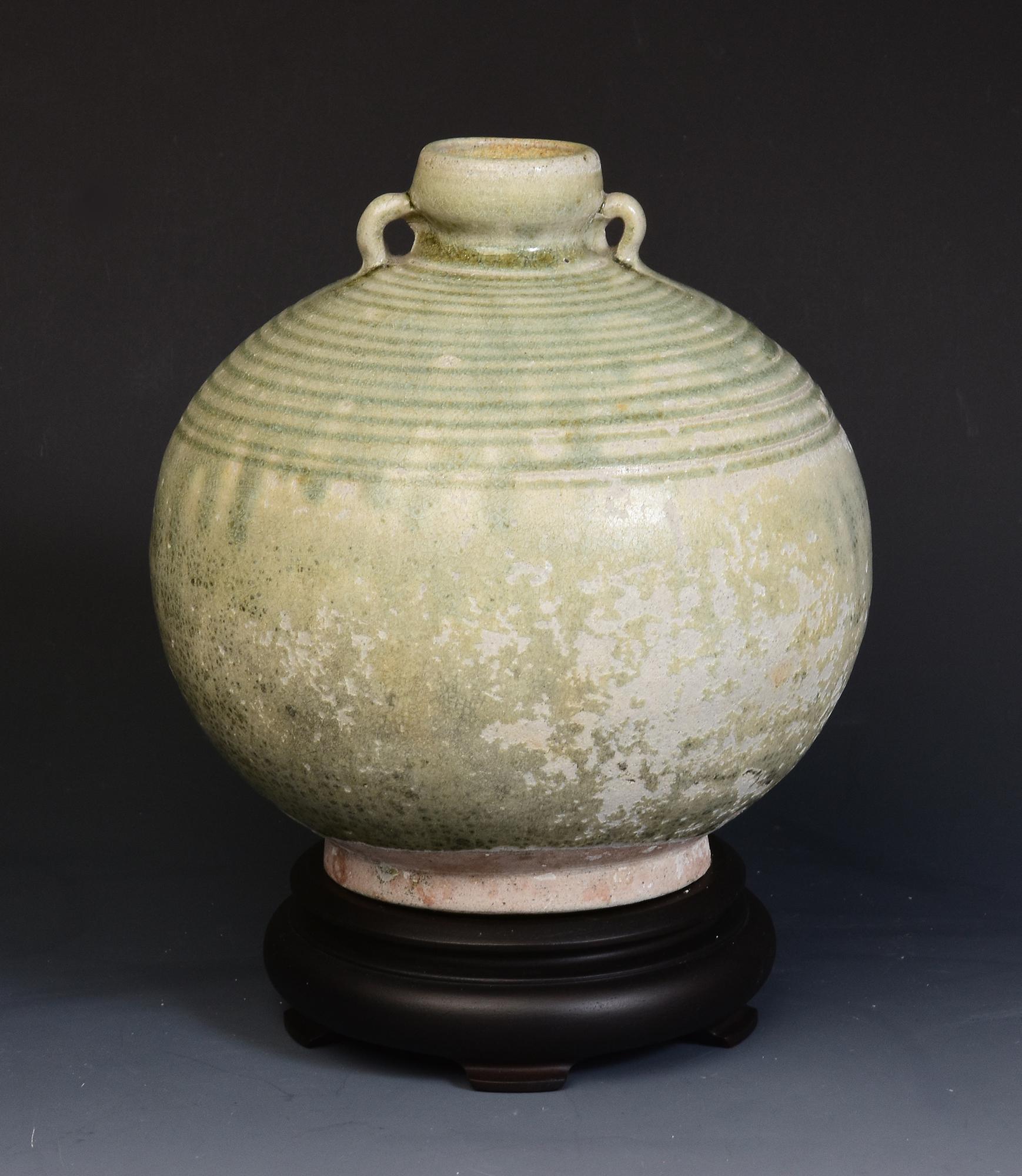 14th-16th Century, Antique Thai Sukhothai Celadon Glazed Pottery Bottle 7