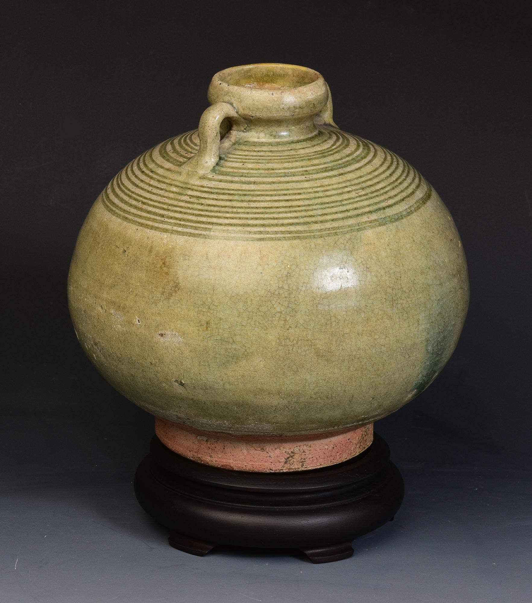 14th-16th Century, Antique Thai Sukhothai Celadon Glazed Pottery Bottle 8