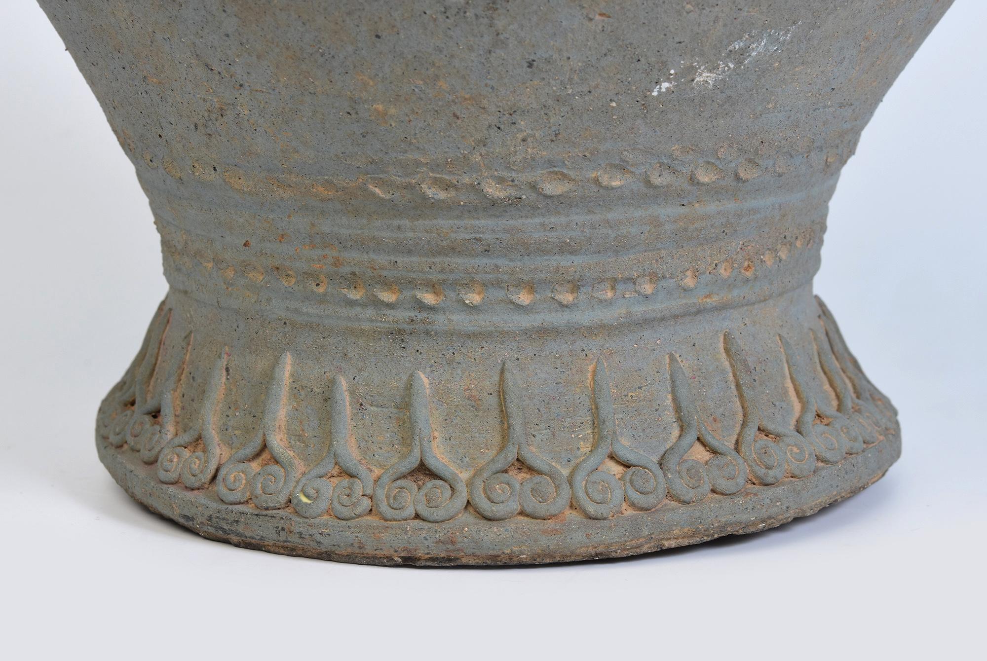 14th-16th Century, Sukhothai, Antique Thailand Sukhothai Stoneware Pottery Jar For Sale 3