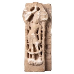Antike Marmorstatue aus dem Jain- Tempel aus Indien aus dem 14. Jahrhundert