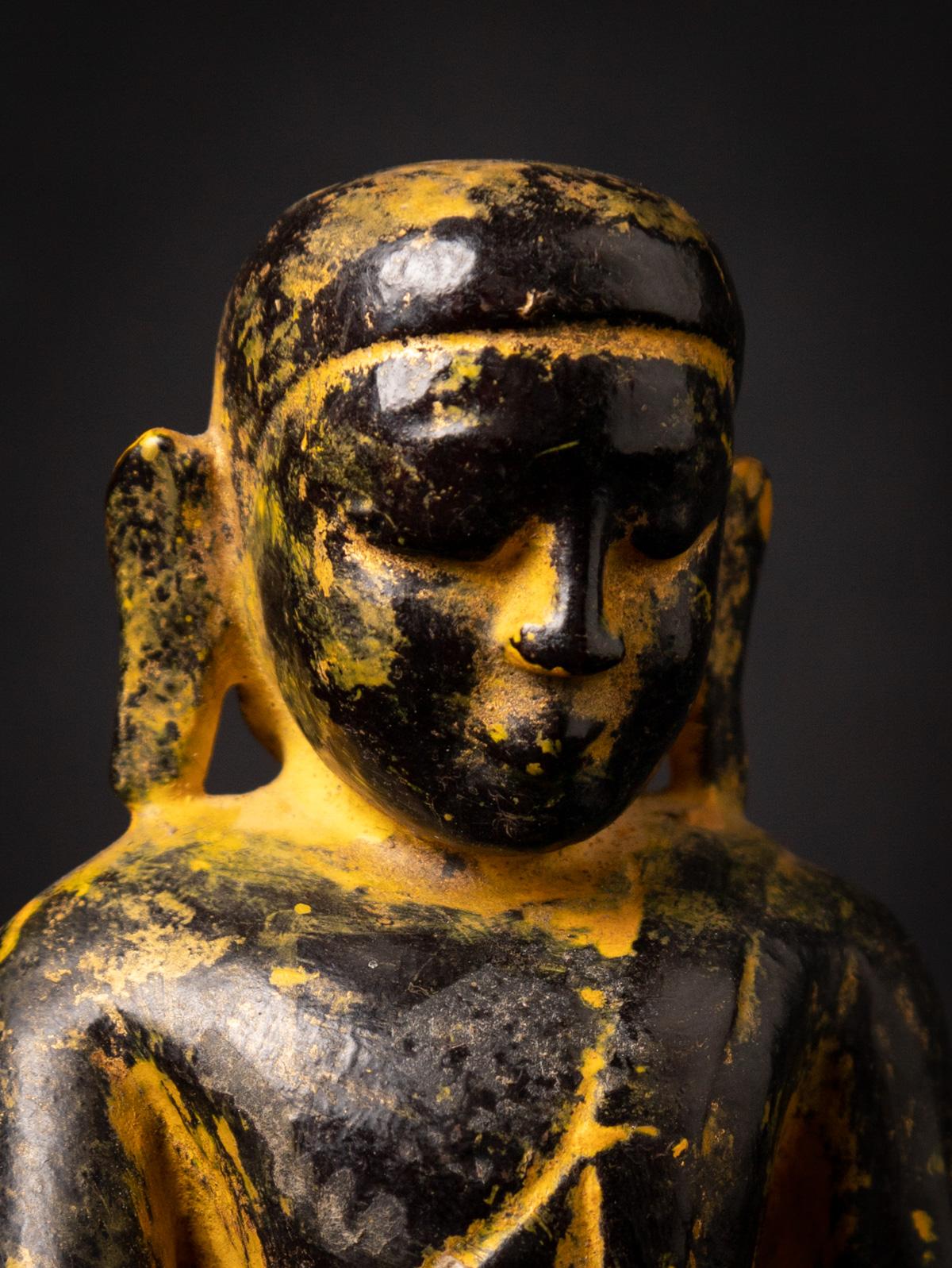 Antike burmesische Monk-Statue aus Holz im Ava-Stil aus dem 14. Jahrhundert  OriginalBuddhas im Angebot 8