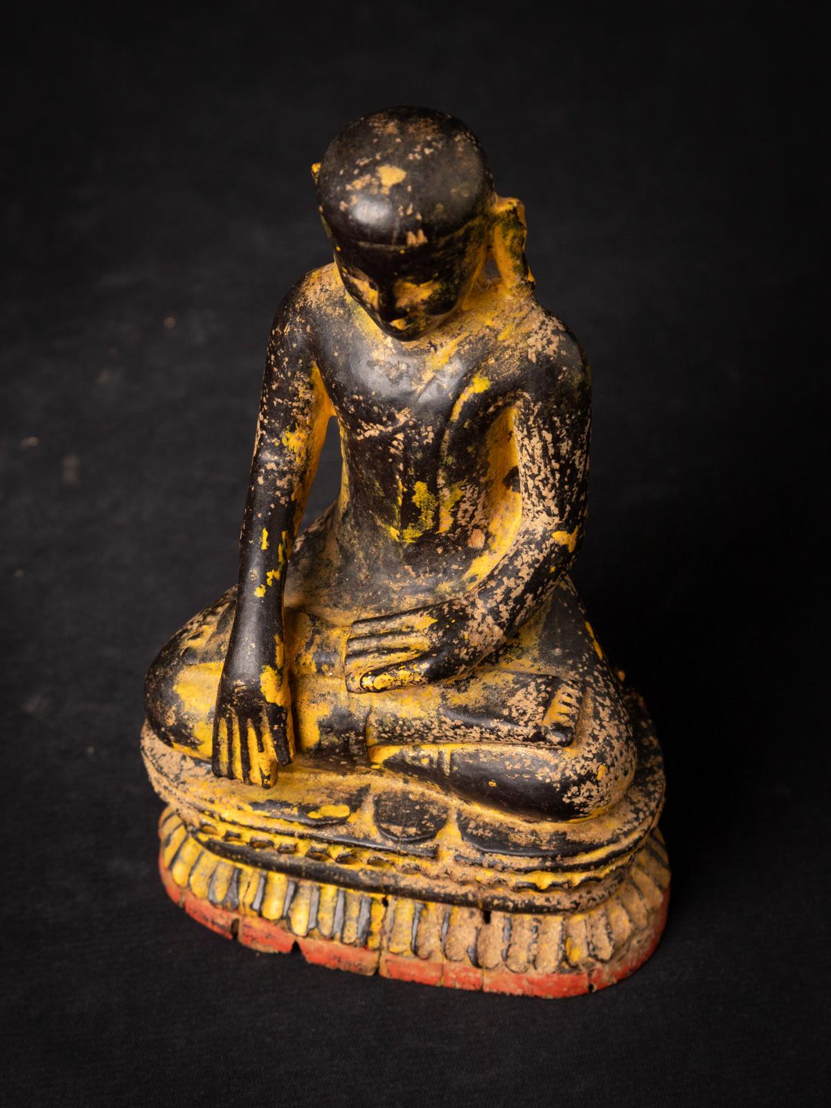 Antike burmesische Monk-Statue aus Holz aus dem 14. Jahrhundert – OriginalBuddhas im Angebot 8