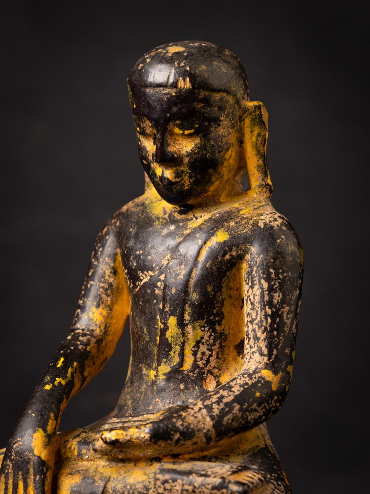 Antike burmesische Monk-Statue aus Holz aus dem 14. Jahrhundert – OriginalBuddhas im Angebot 4