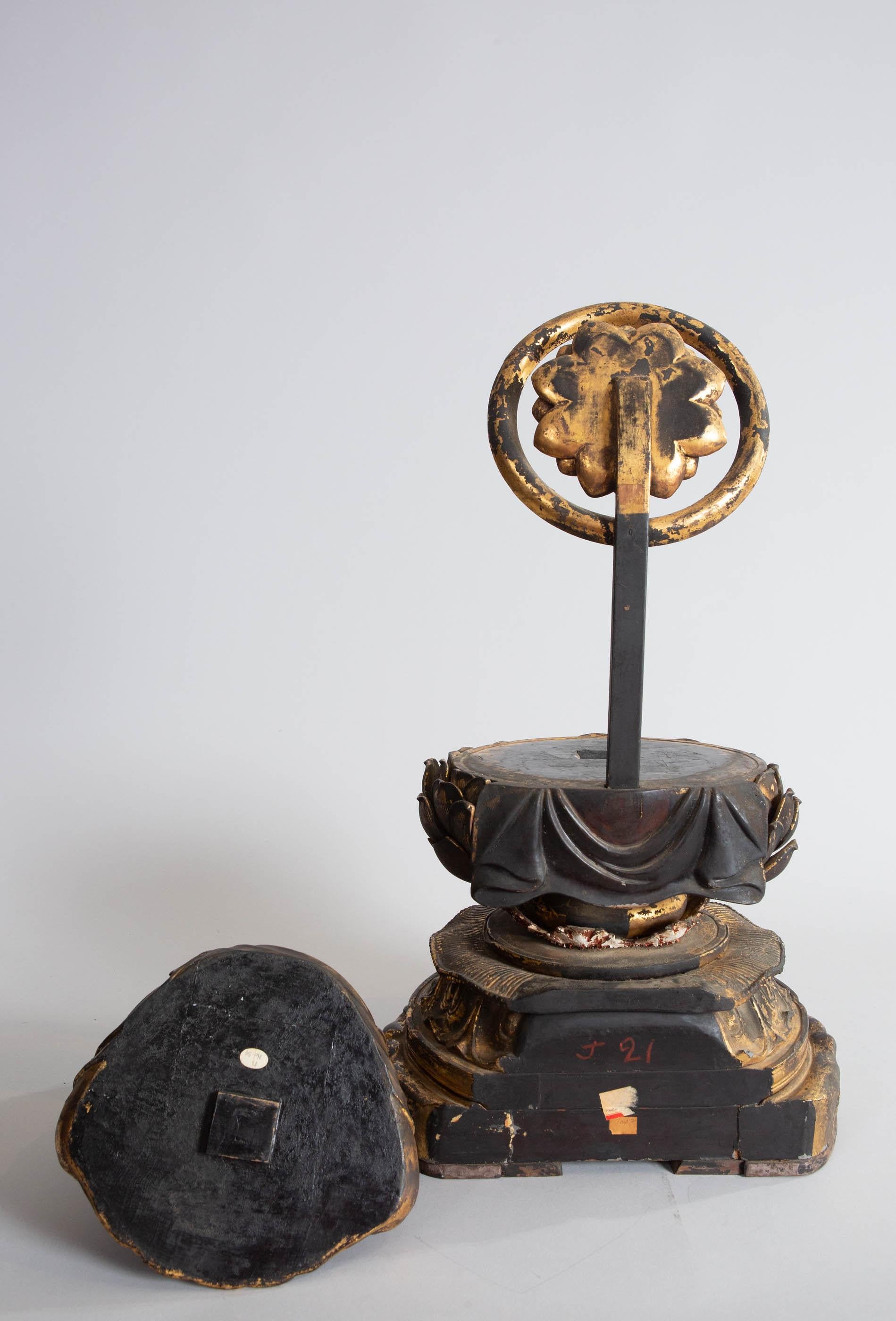 14th Century, Muromachi Period, Japanese Gilded Amida Buddha 1