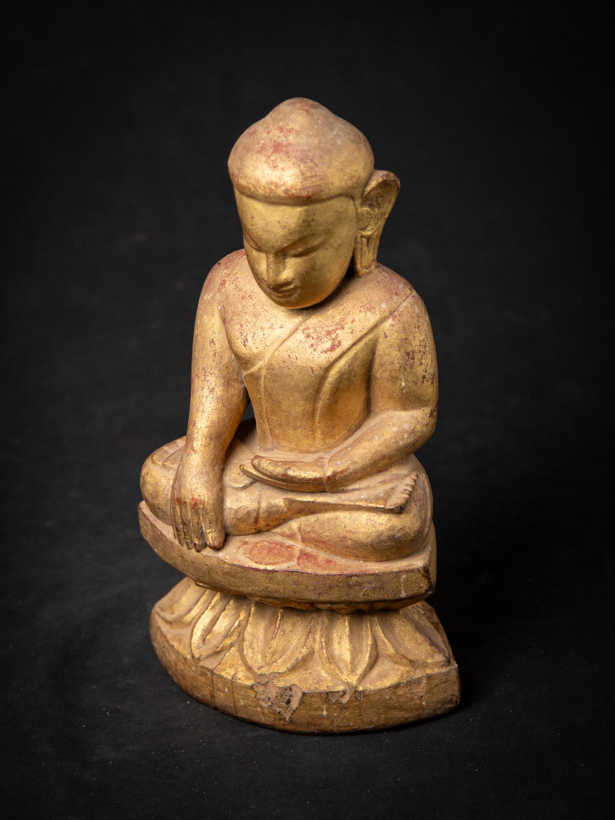 14th century - Pinya period Antique wooden Burmese Buddha statue from Burma For Sale 8