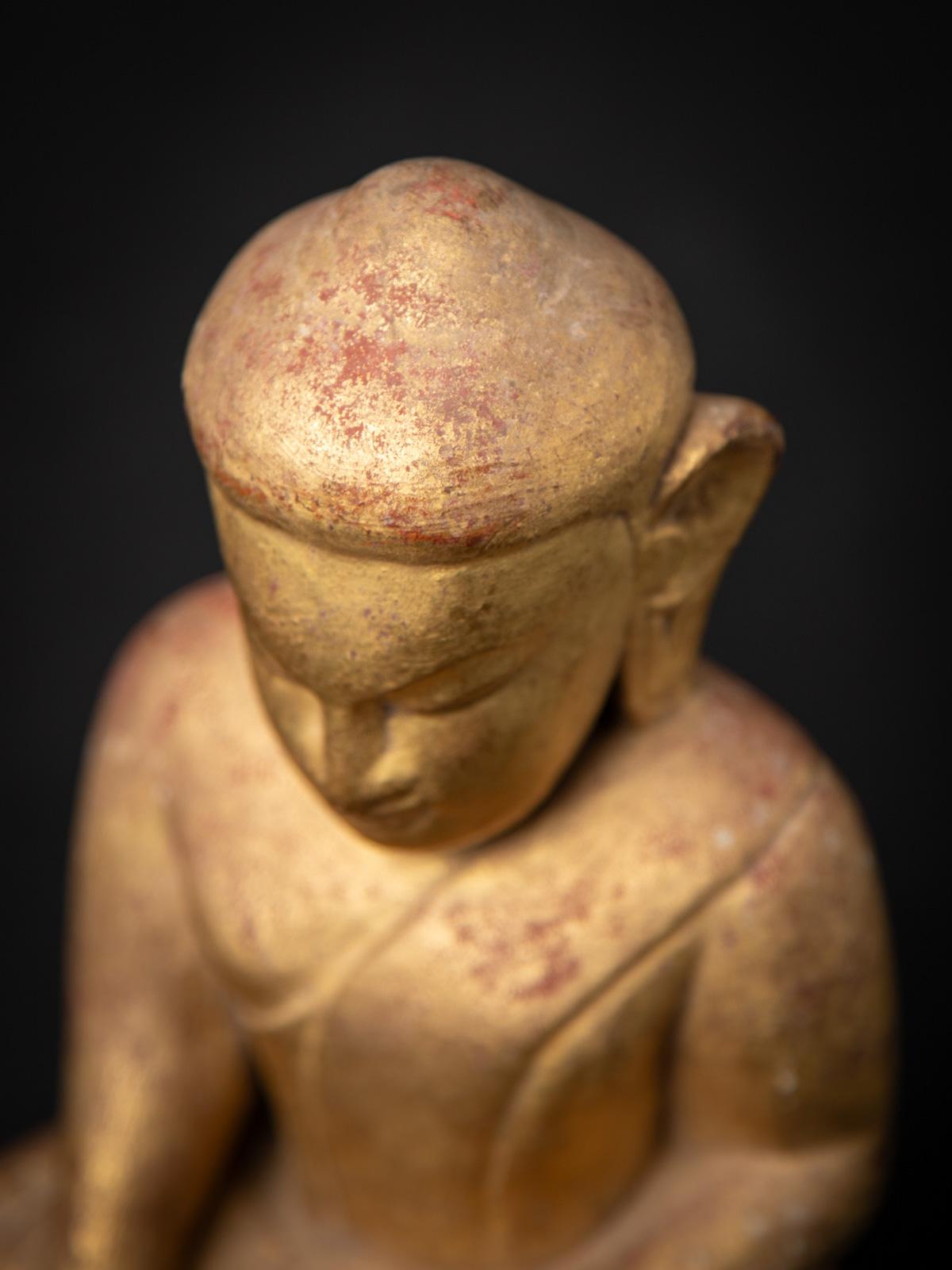 14th century - Pinya period Antique wooden Burmese Buddha statue from Burma For Sale 9