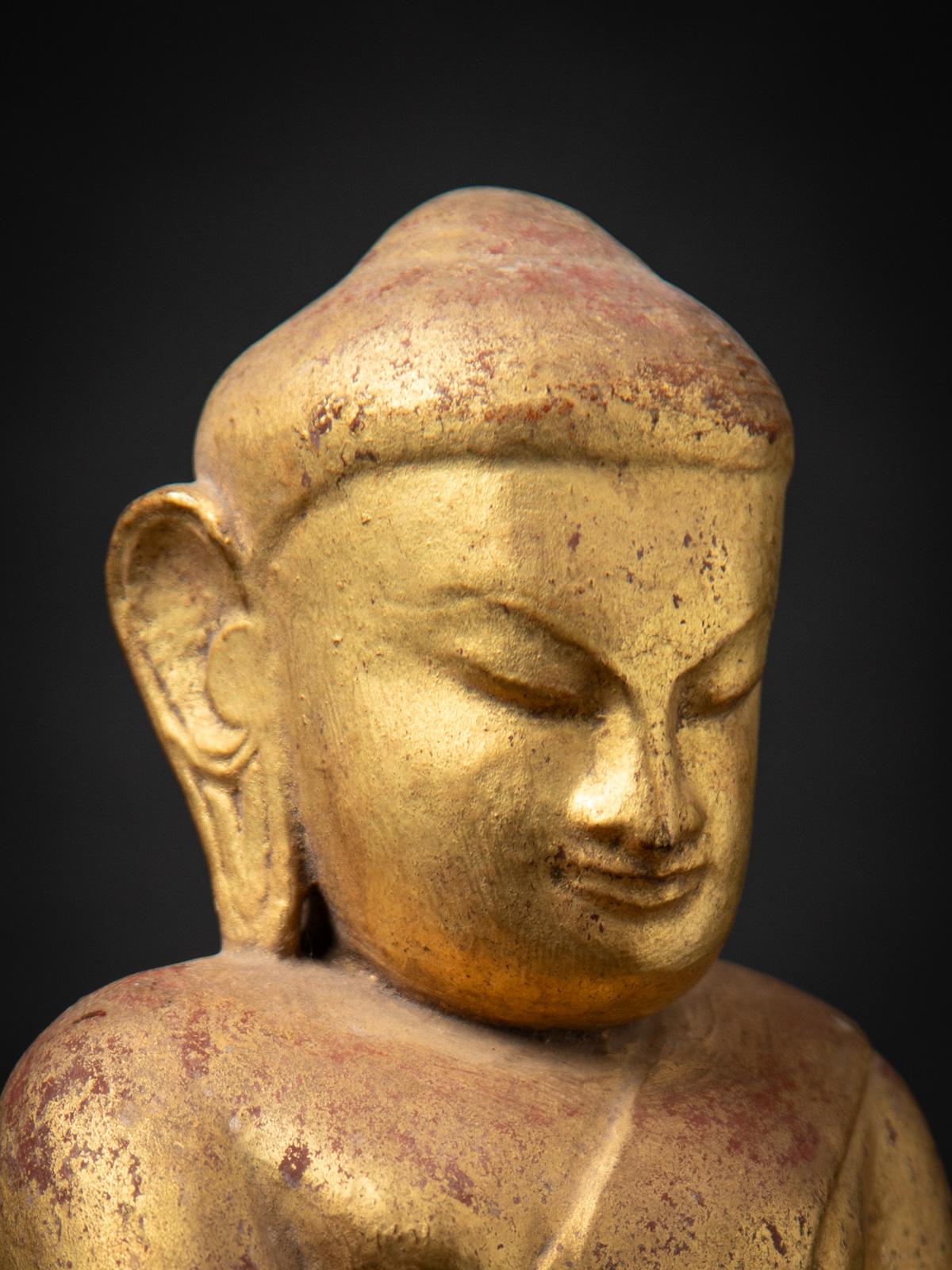 14th century - Pinya period Antique wooden Burmese Buddha statue from Burma For Sale 3