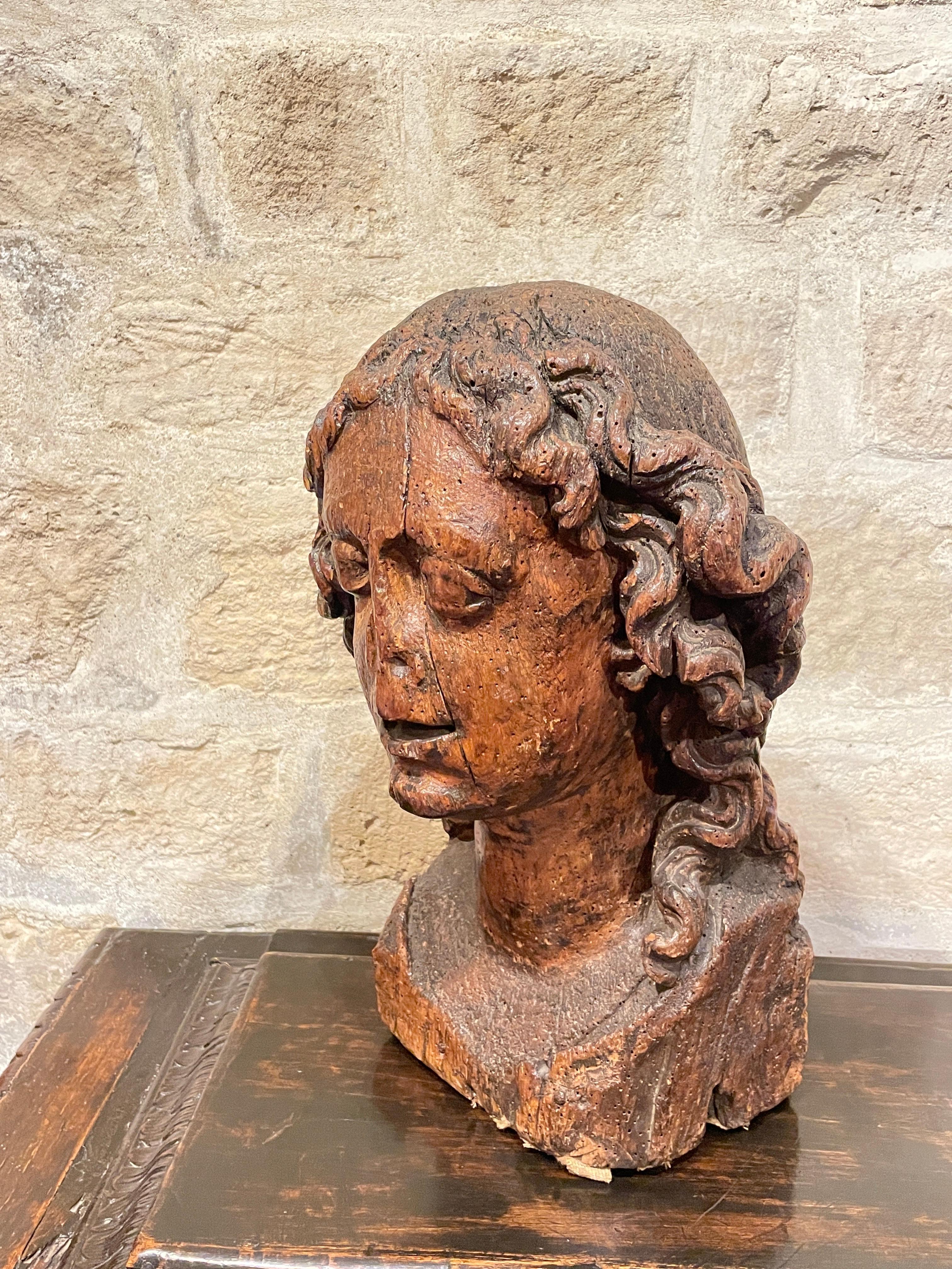 Gothic 14th Century Sculpture of the Head of an Angel from East of France or Rhineland For Sale