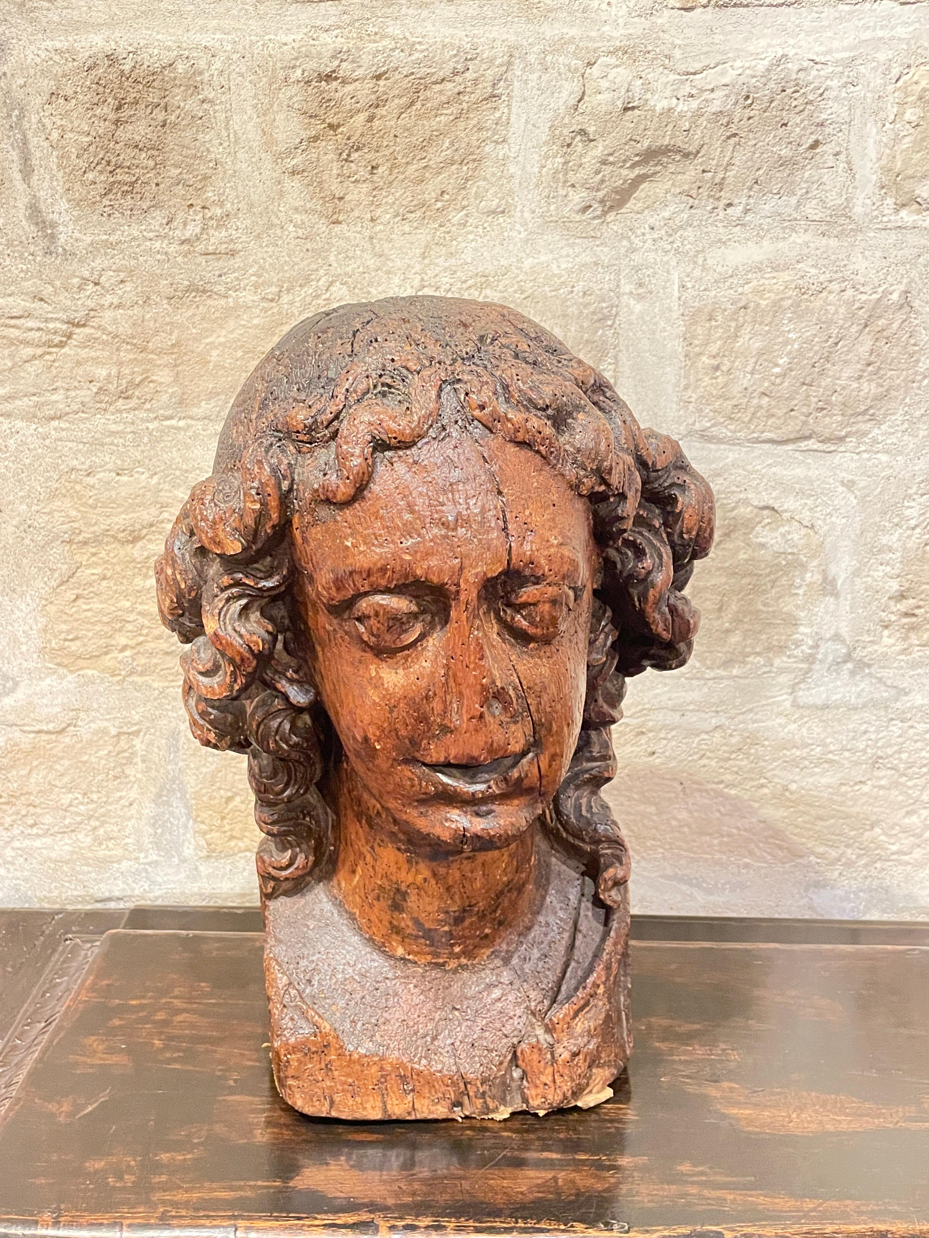 14th Century Sculpture of the Head of an Angel from East of France or Rhineland In Good Condition For Sale In Saint-Ouen, FR