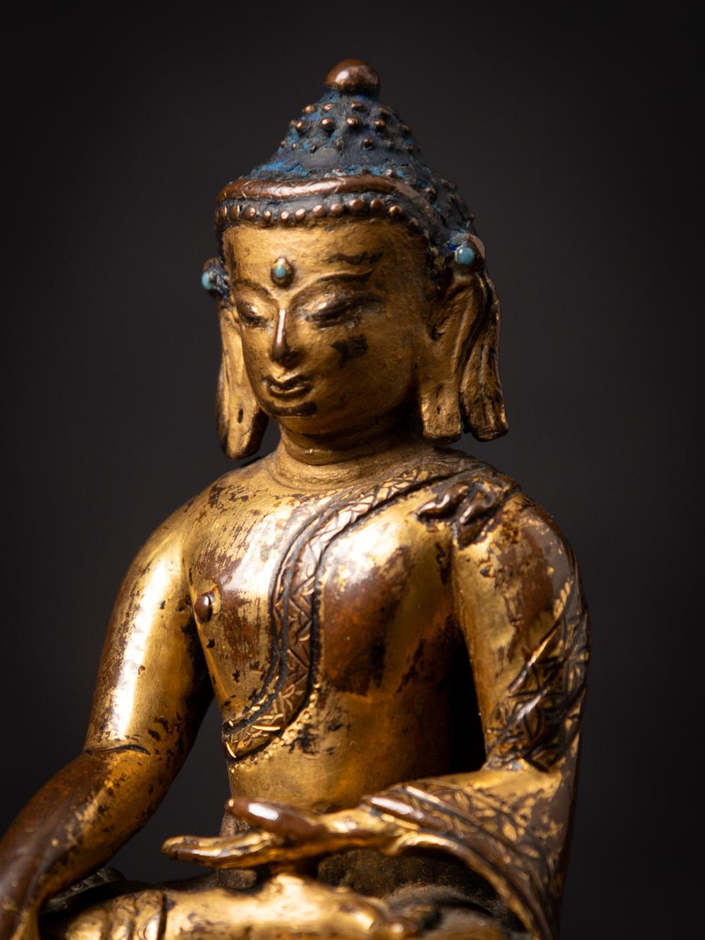 18th Century and Earlier 14th century Tibetan gilt and lacquered Śākyamuni Buddha in Bhumisparsha Mudra For Sale
