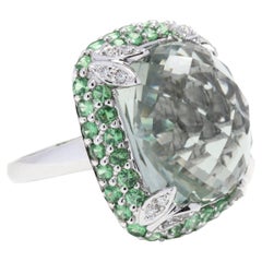 14W Large Green Stone Cocktail Ring